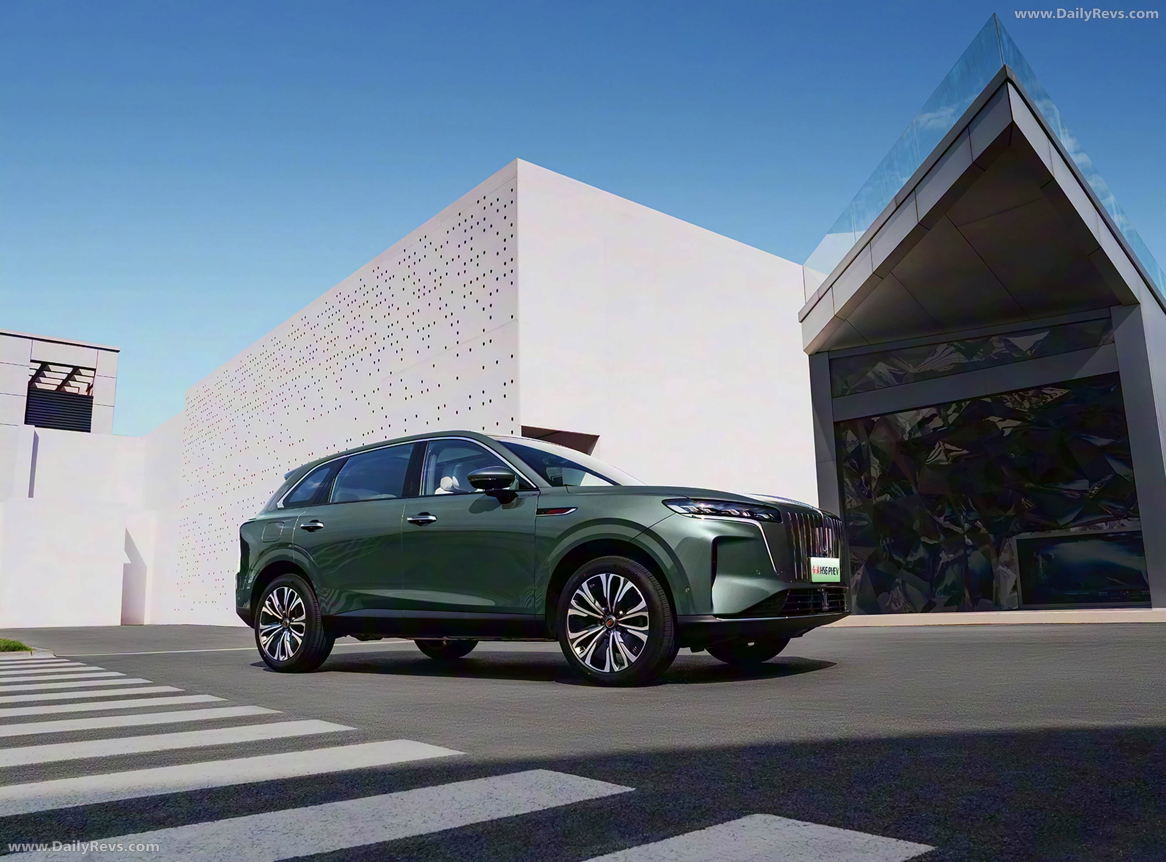 2026 Hongqi HS6 PHEV Front View