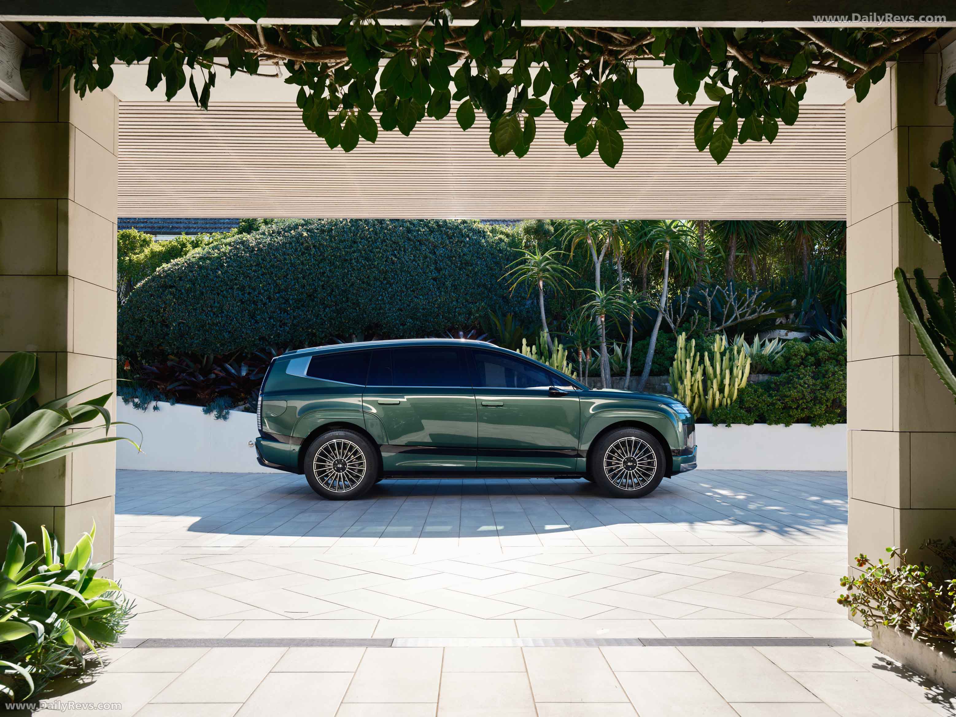 2026 Hyundai Ioniq 9 Australian Version Side View