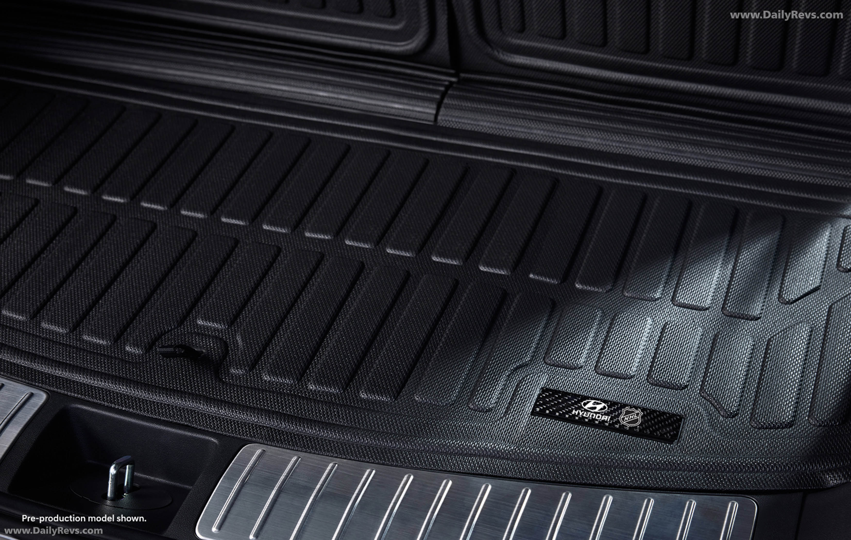 2026 Hyundai Palisade Hybrid NHL Edition Interior
