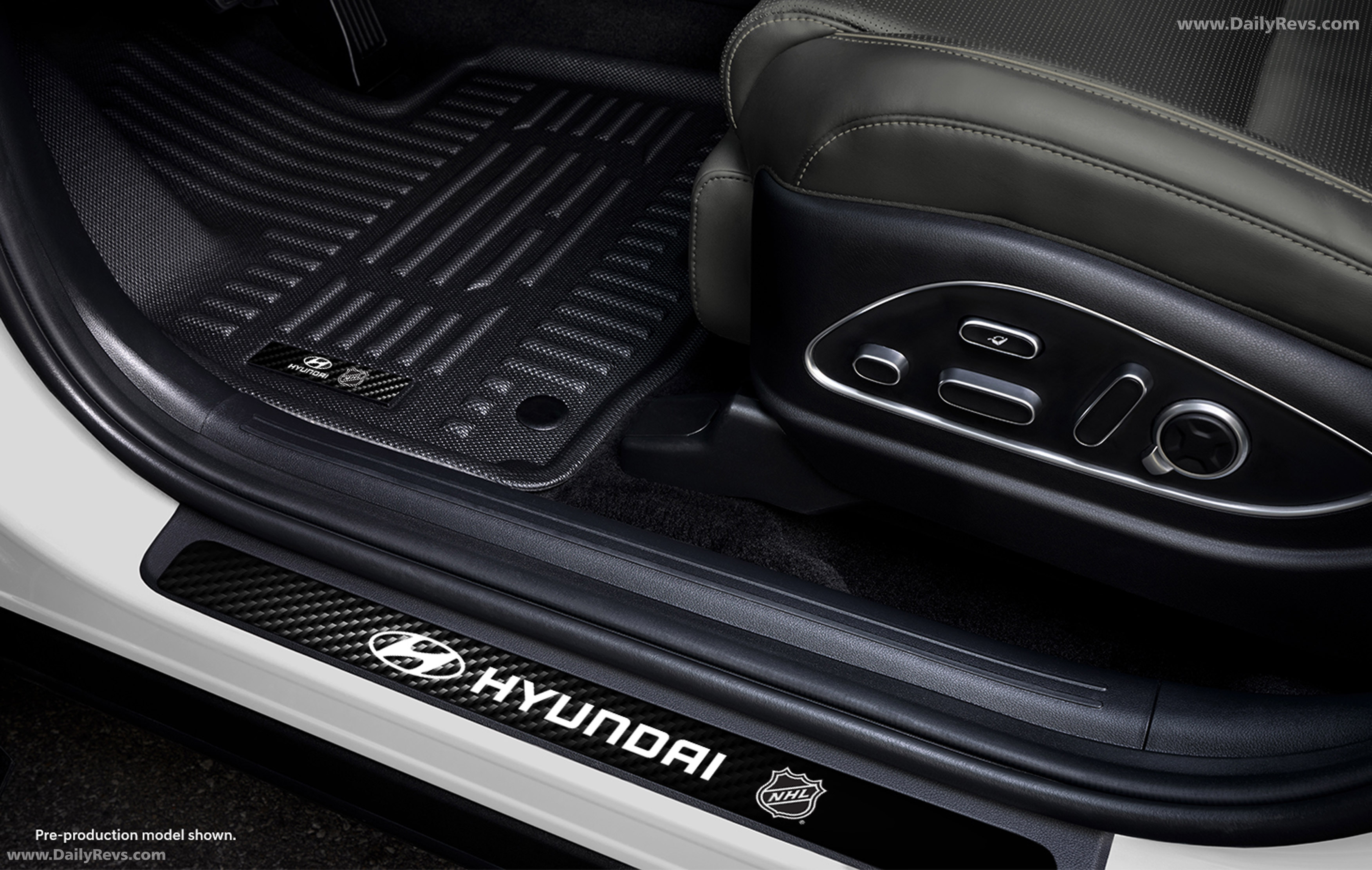 2026 Hyundai Palisade Hybrid NHL Edition Interior