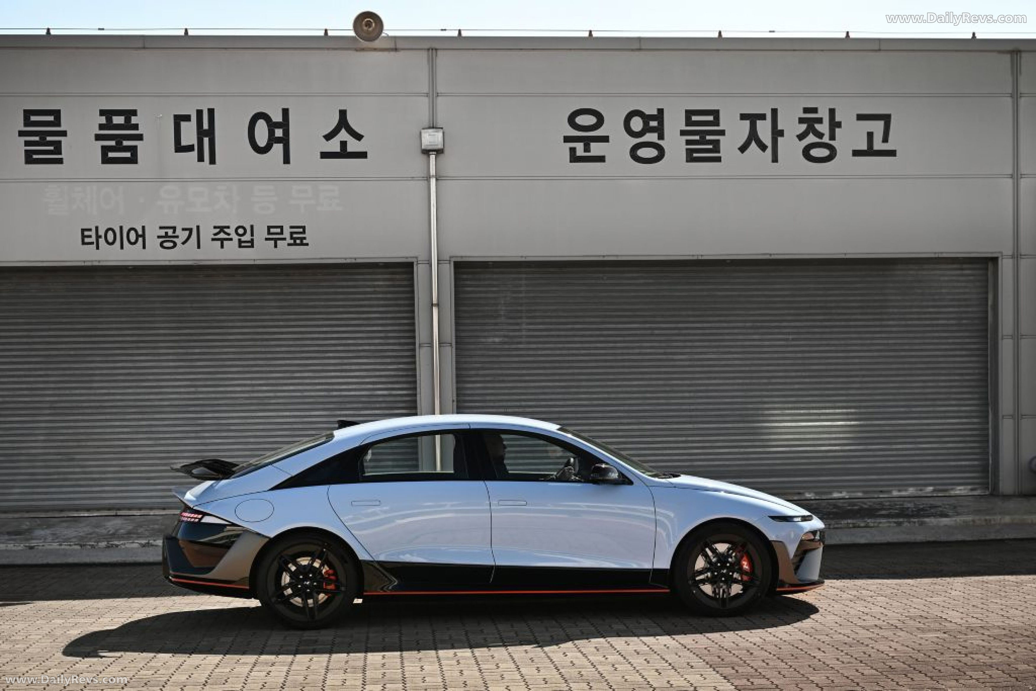 2026 Hyundai IONIQ 6 N US Version Side View