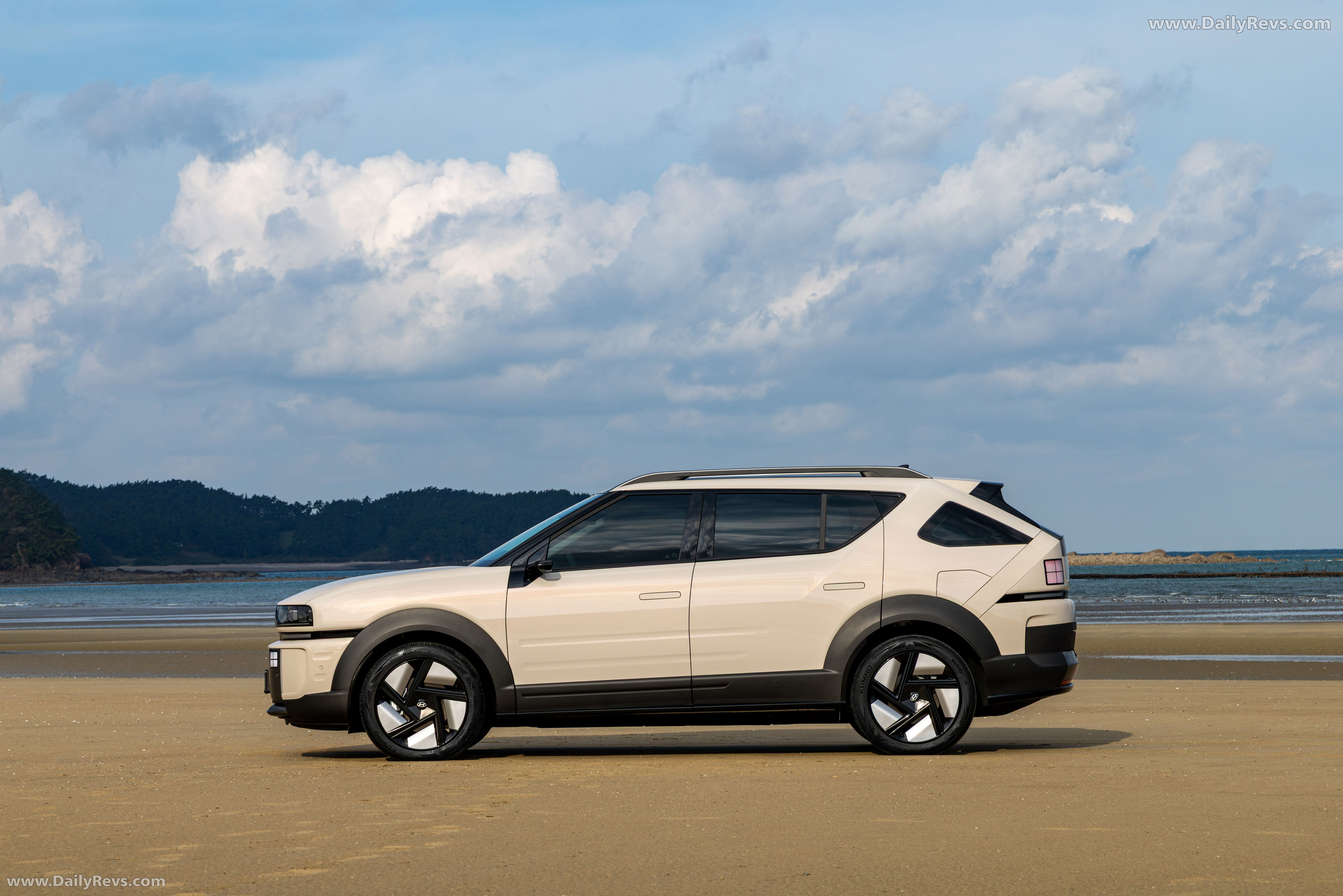 2026 Hyundai Nexo Side View