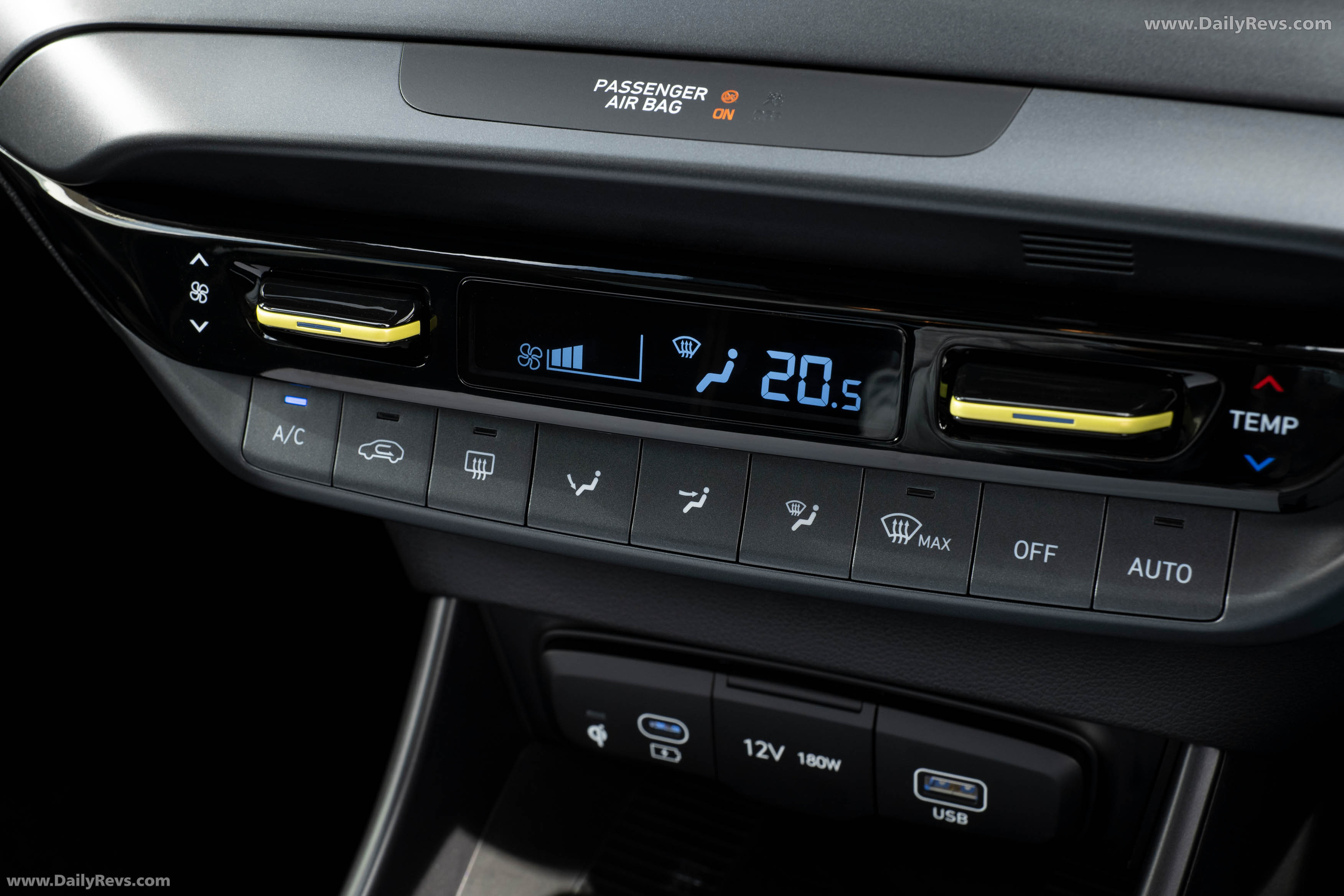 2024 Hyundai i20 UK Version Interior