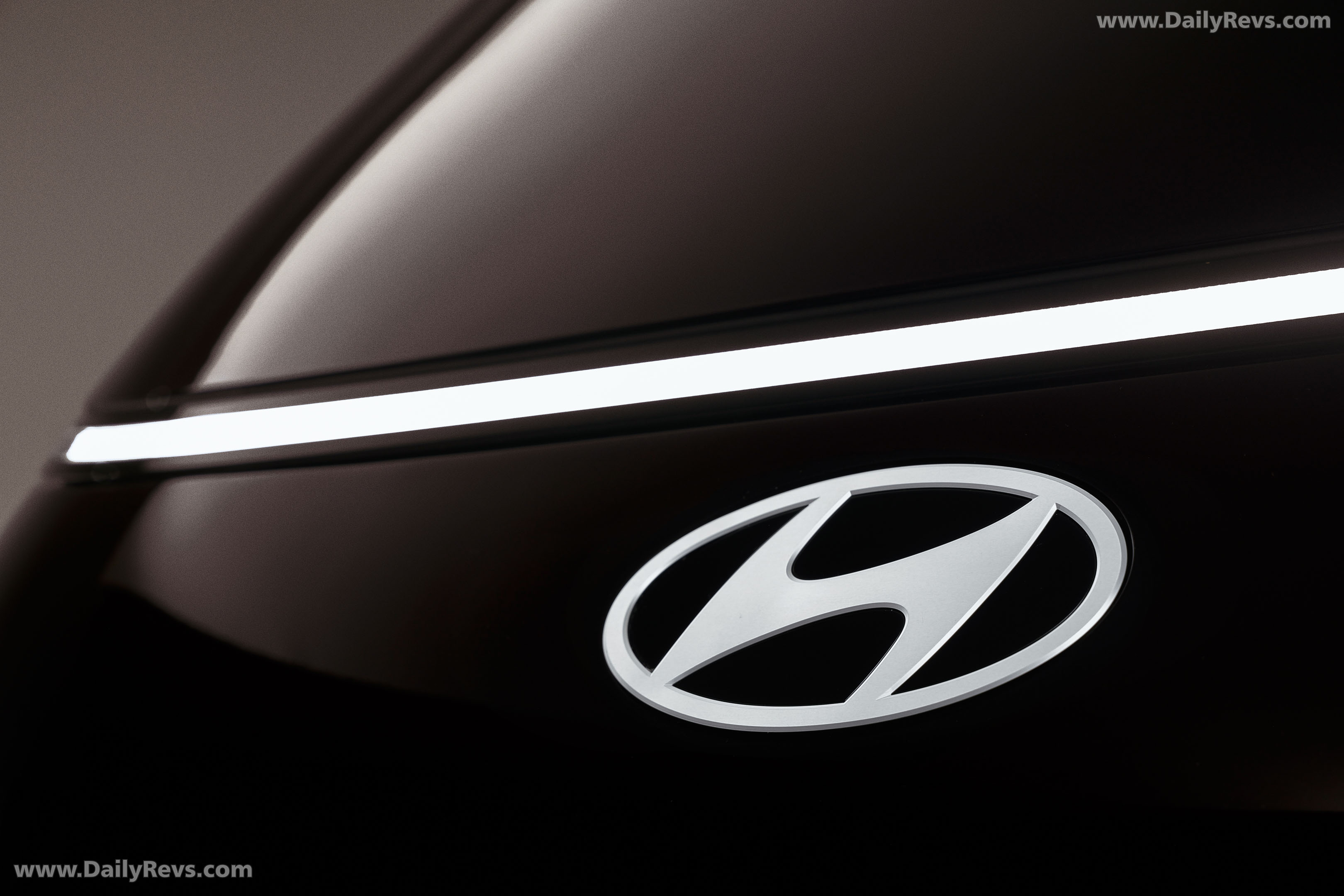 2027 Hyundai Staria Exterior