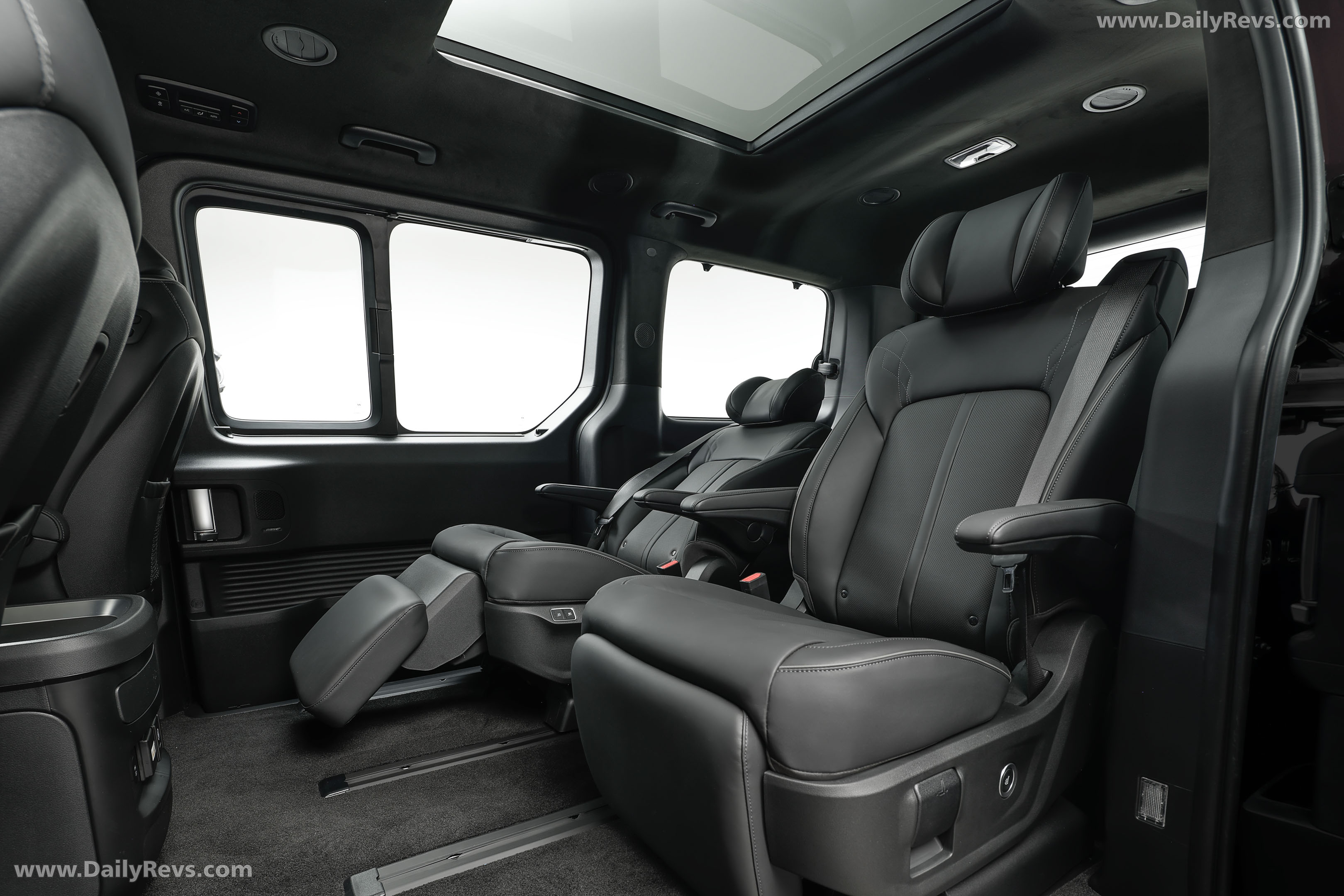2027 Hyundai Staria Interior