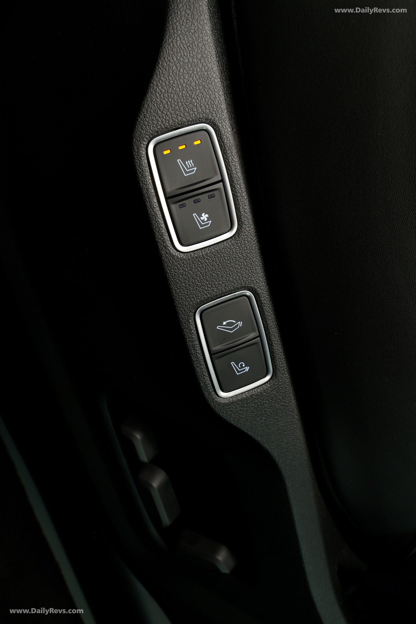 2027 Hyundai Staria Interior