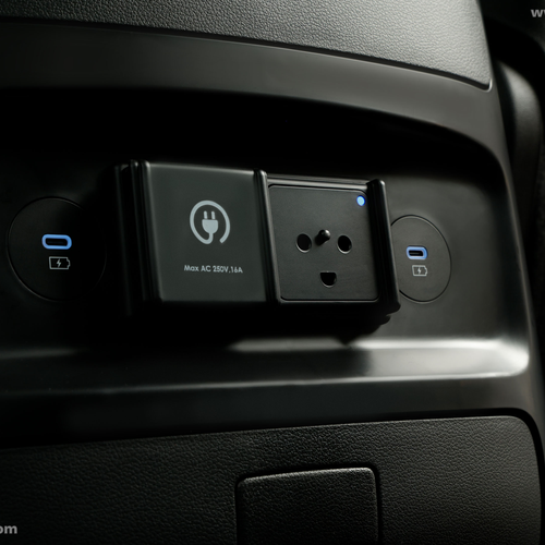 2027 Hyundai Staria Interior