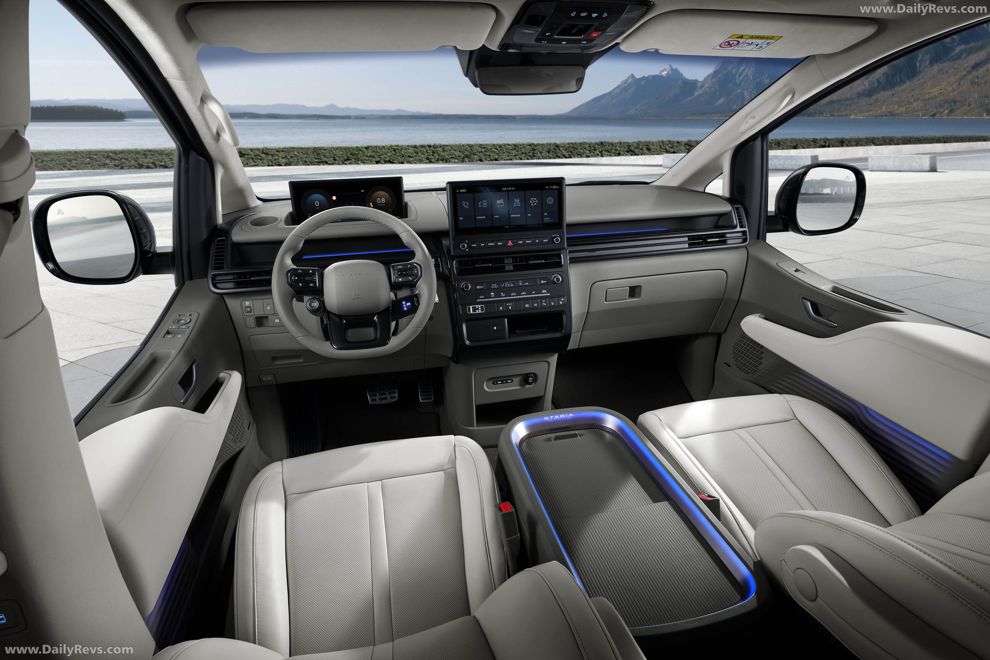 2027 Hyundai Staria Lounge Interior