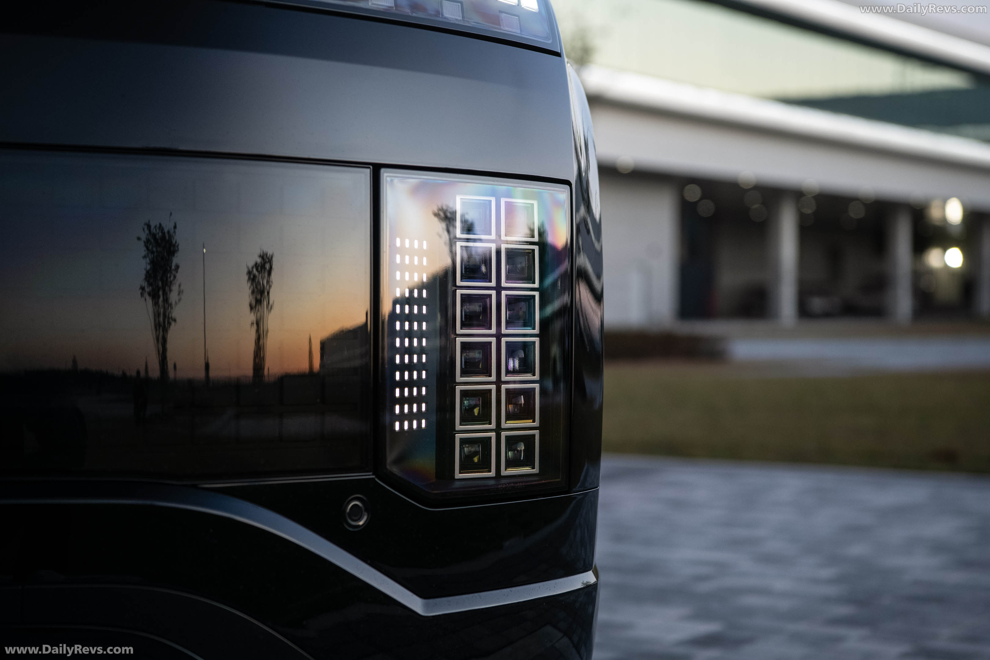 2027 Hyundai Ioniq 9 Calligraphy Black Ink Exterior