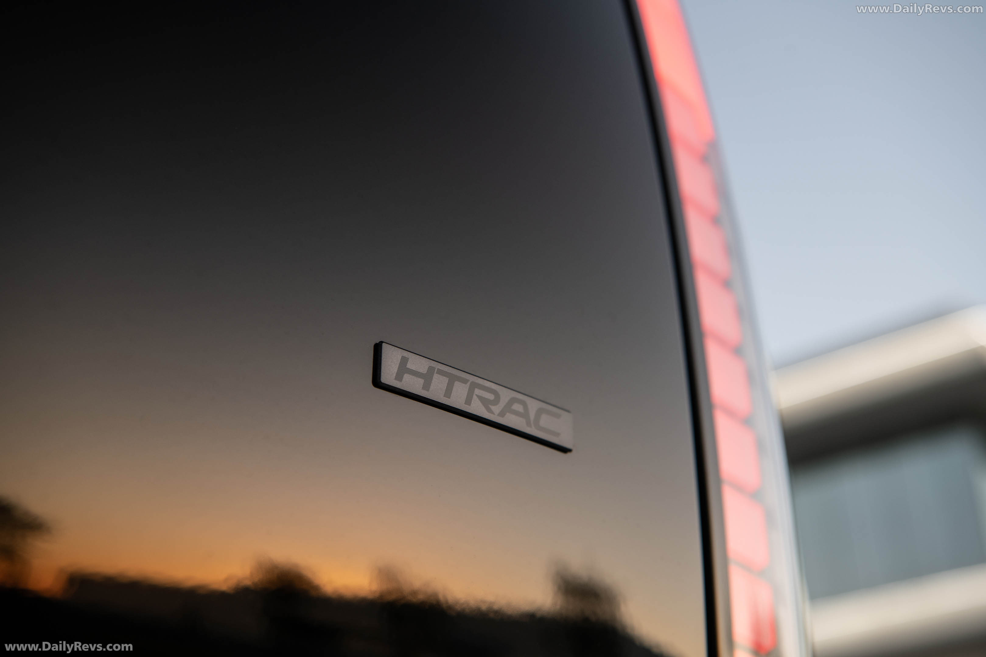 2027 Hyundai Ioniq 9 Calligraphy Black Ink Exterior