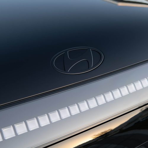 2027 Hyundai Ioniq 9 Calligraphy Black Ink Exterior