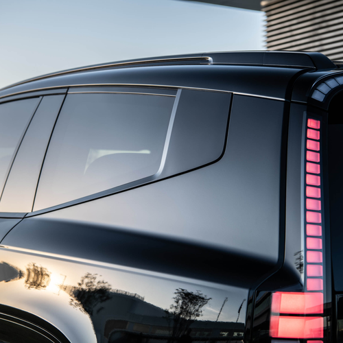 2027 Hyundai Ioniq 9 Calligraphy Black Ink Exterior