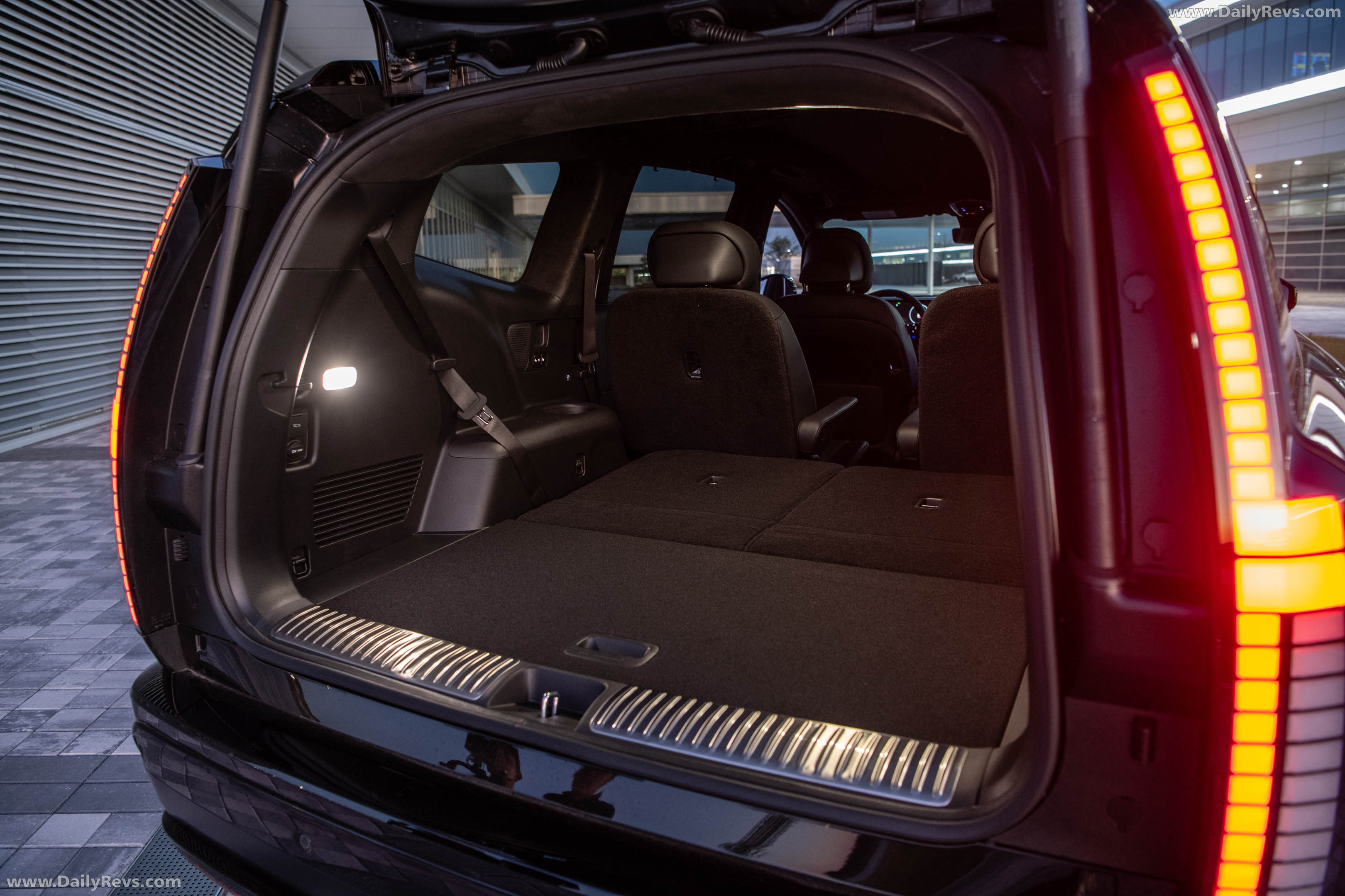 2027 Hyundai Ioniq 9 Calligraphy Black Ink Interior