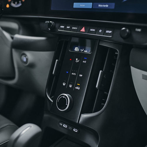 2027 Hyundai i20 Interior