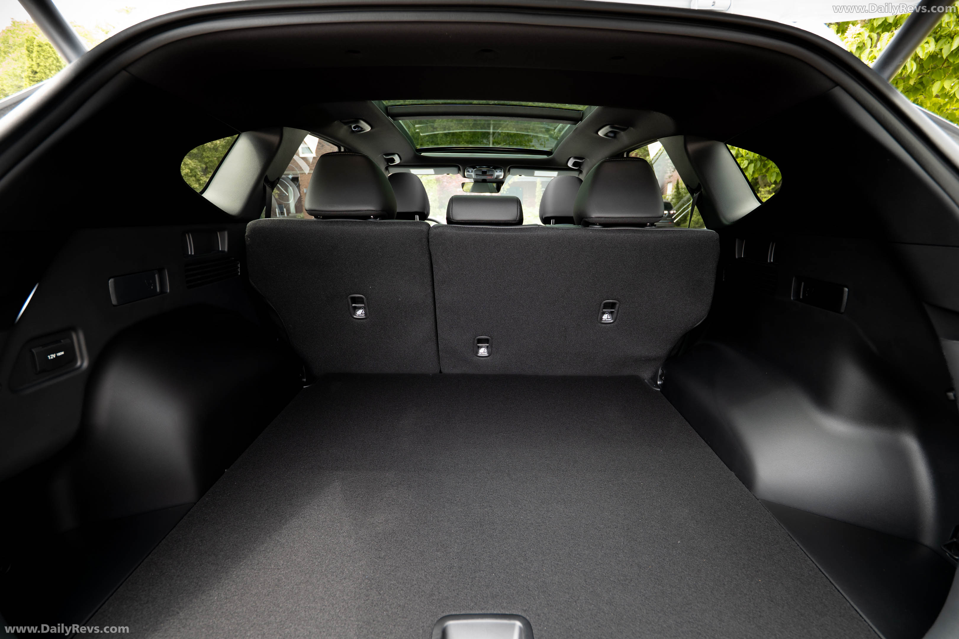 2026 Hyundai Tucson Hybrid Night Edition Interior