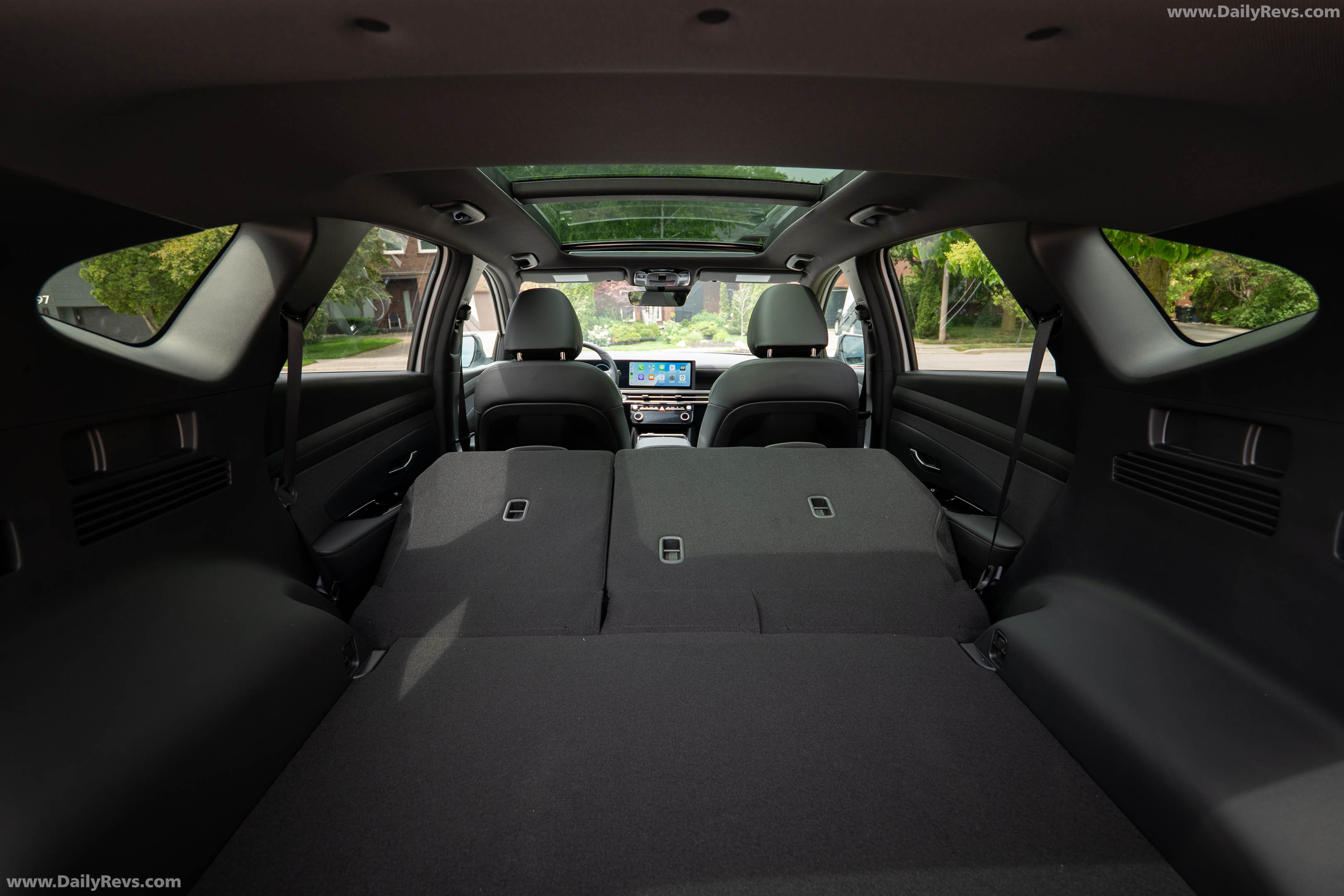 2026 Hyundai Tucson Hybrid Night Edition Interior