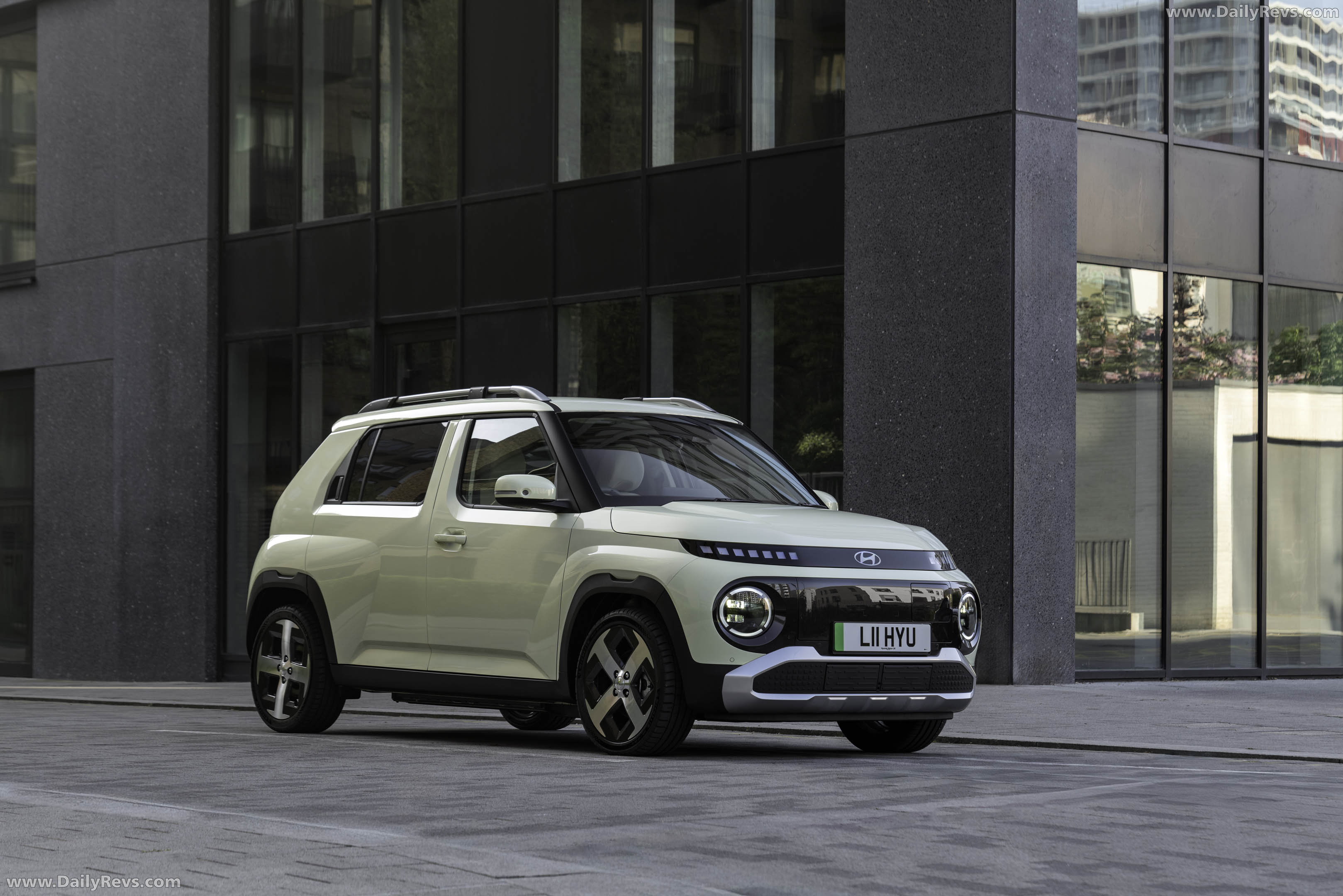 2025 Hyundai Inster UK Version Front View
