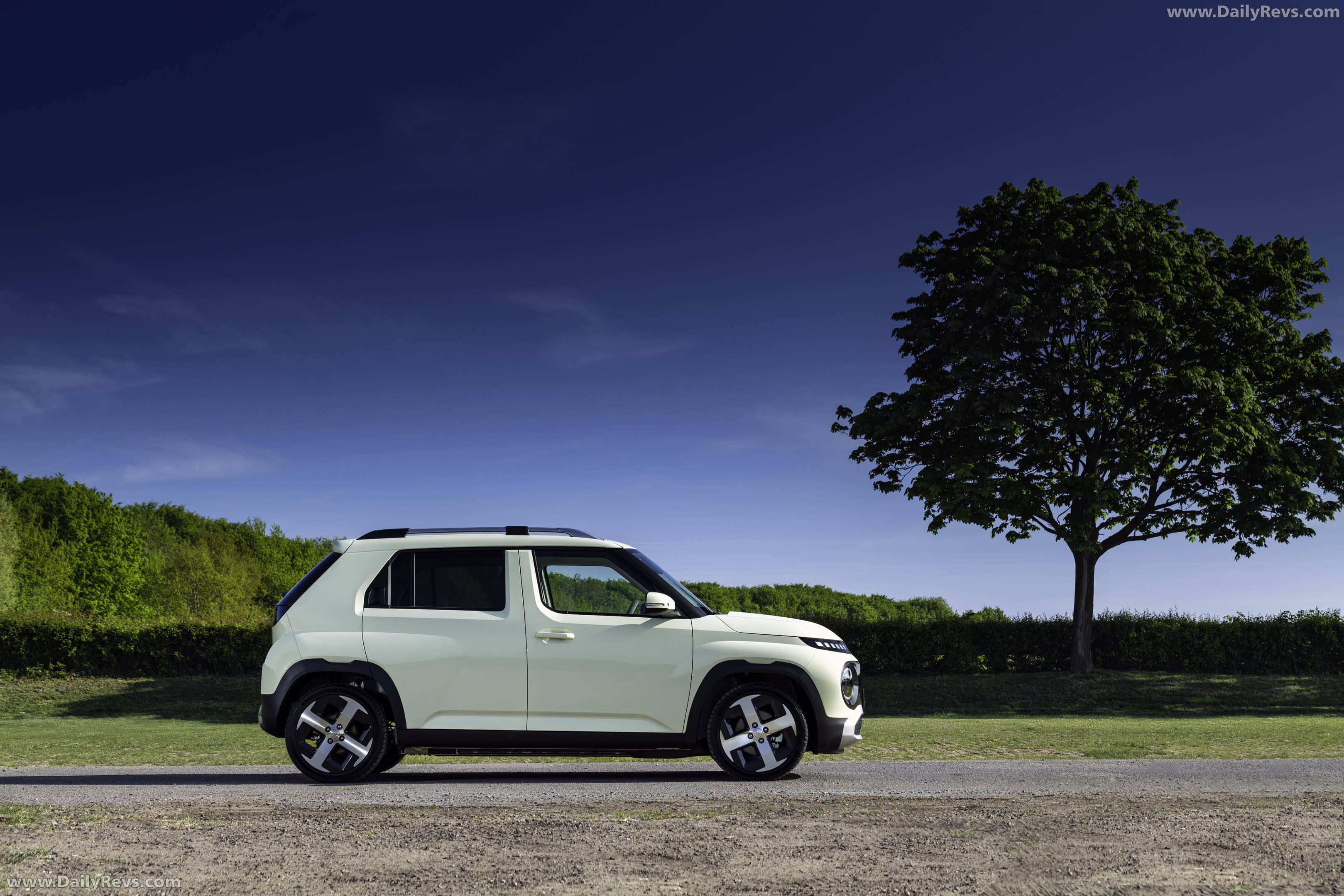 2025 Hyundai Inster UK Version Side View