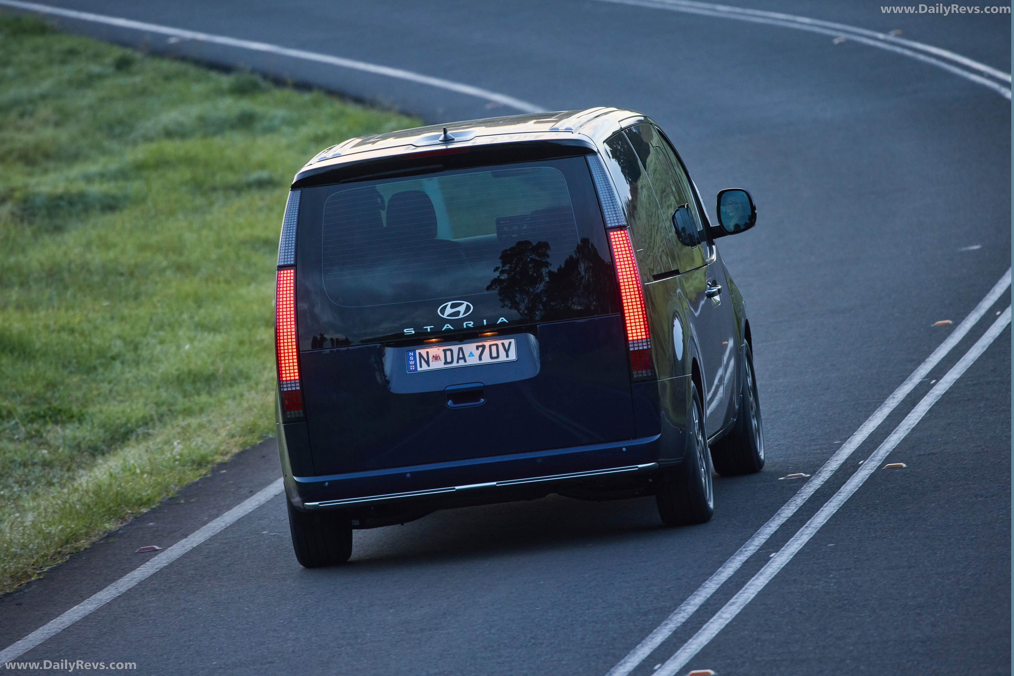 2027 Hyundai Staria Lounge Australian Version Rear View