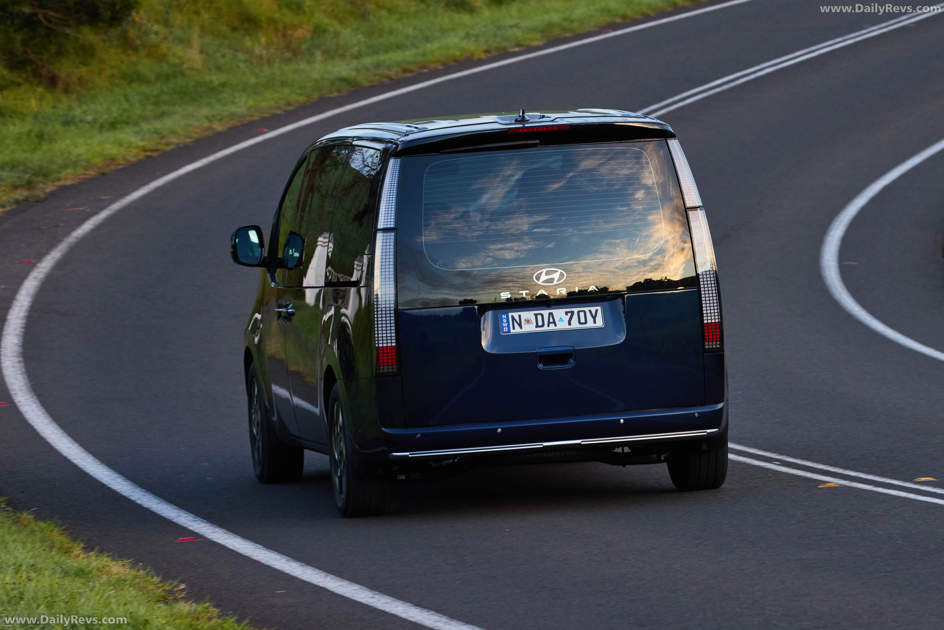 2027 Hyundai Staria Lounge Australian Version Rear View