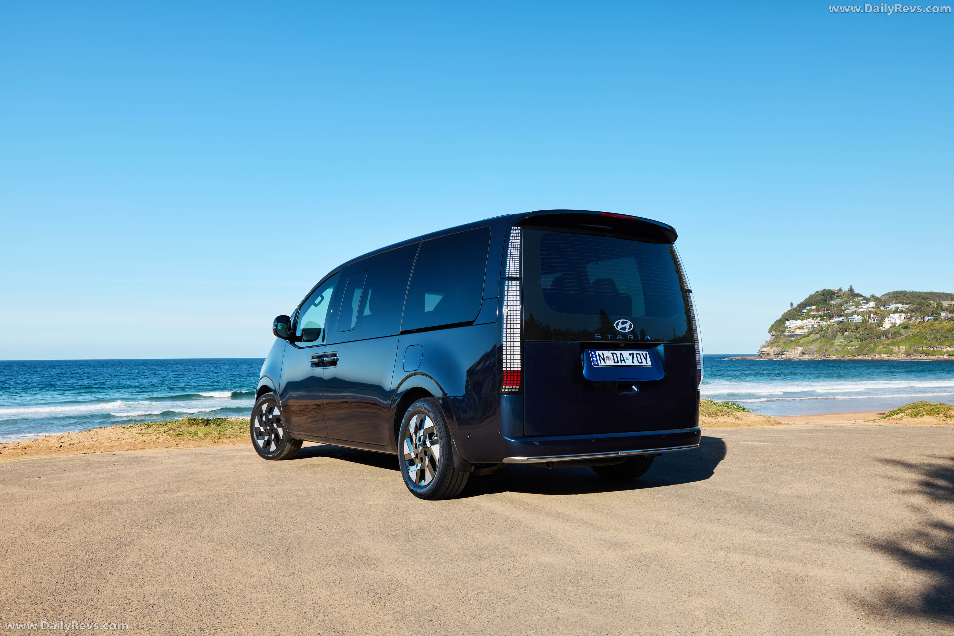 2027 Hyundai Staria Lounge Australian Version Rear View