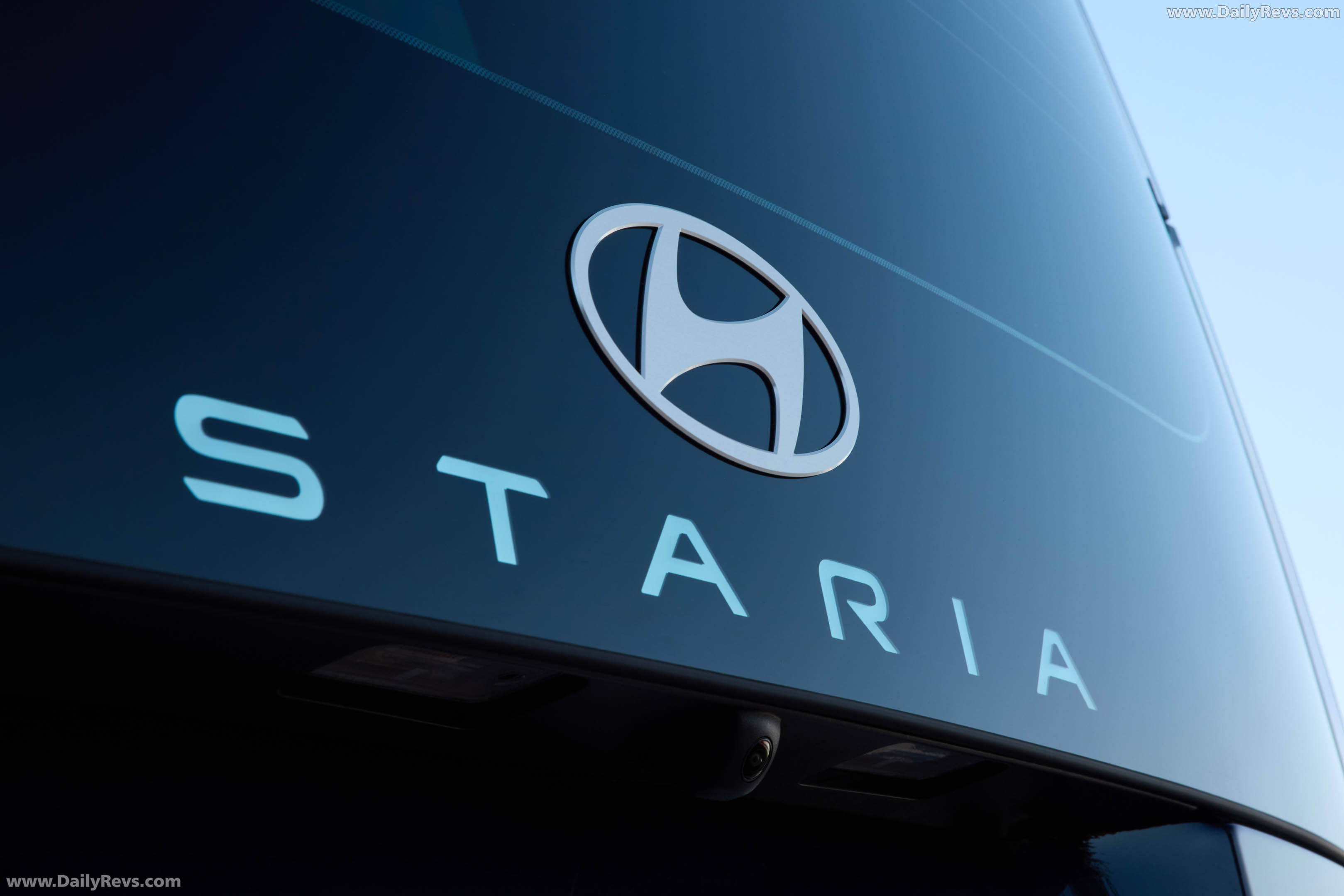 2027 Hyundai Staria Lounge Australian Version Exterior