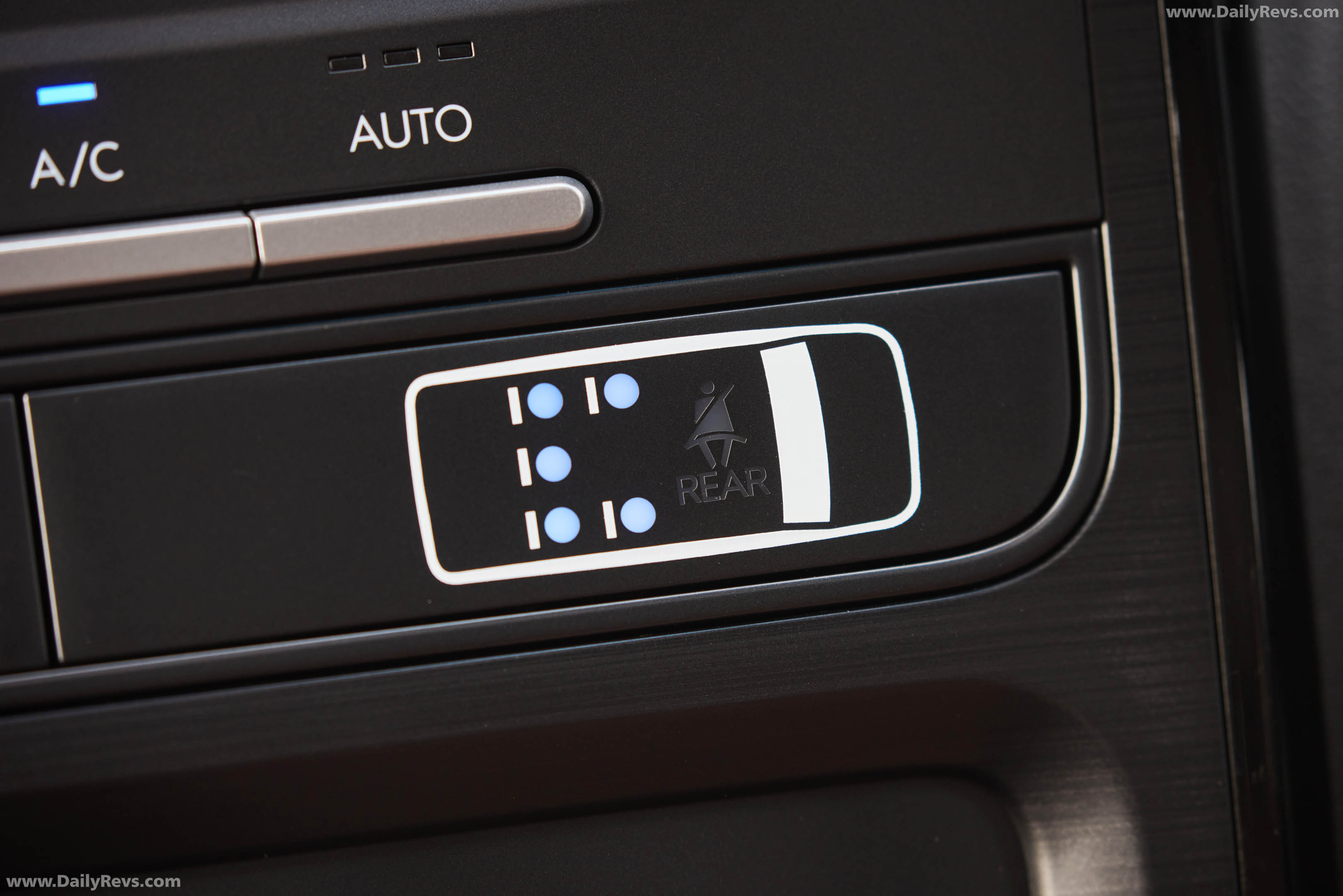 2027 Hyundai Staria Lounge Australian Version Interior