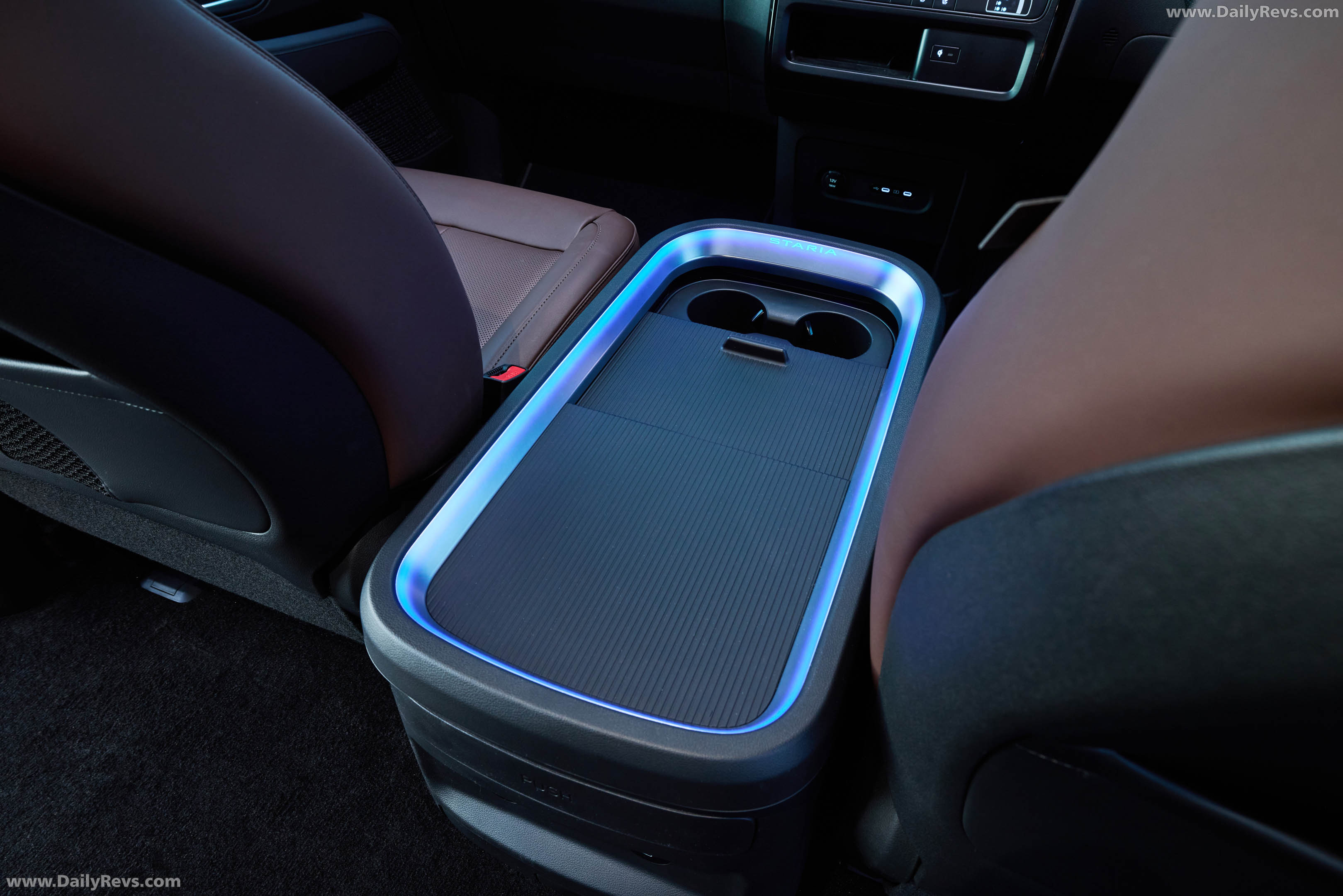 2027 Hyundai Staria Lounge Australian Version Interior