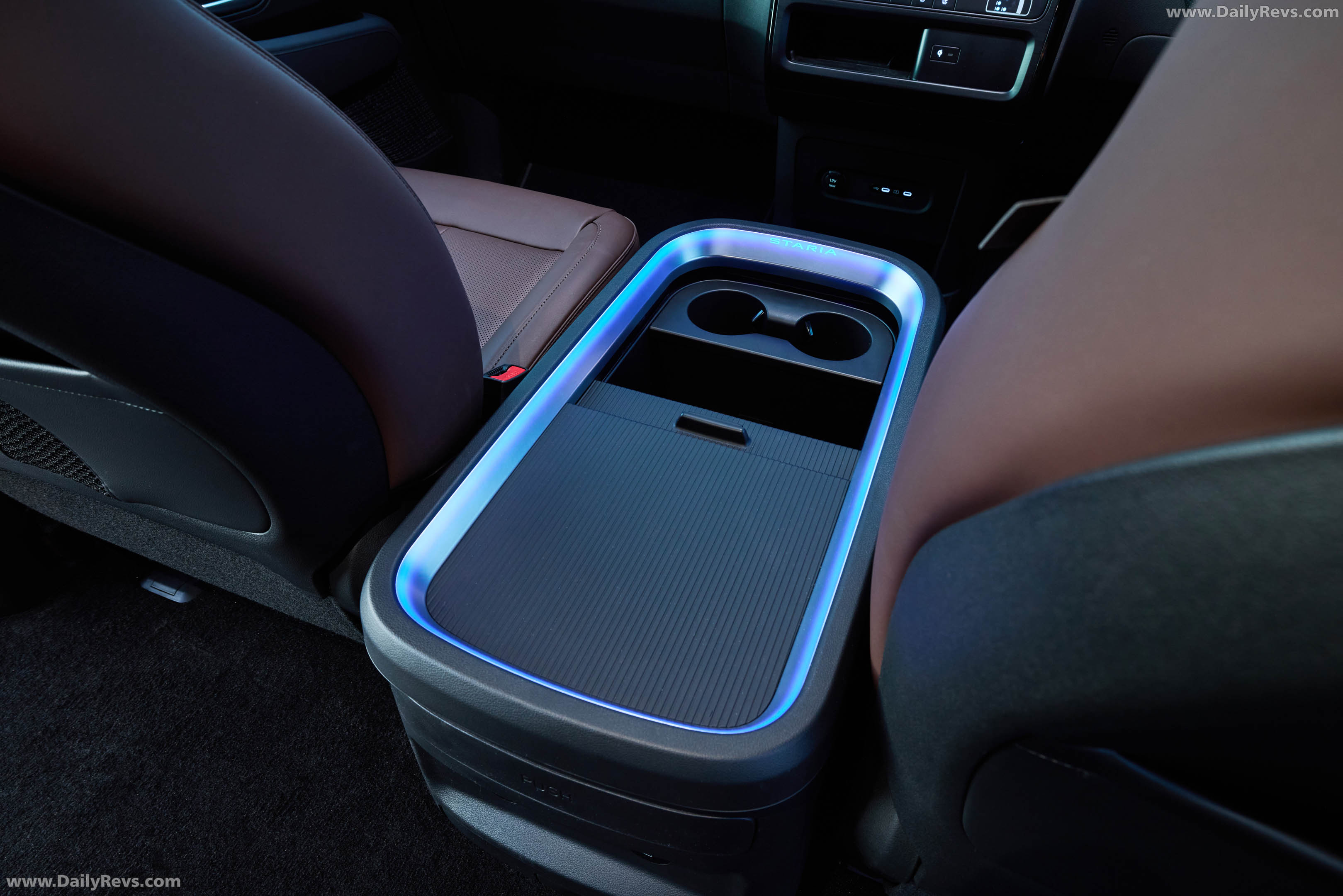 2027 Hyundai Staria Lounge Australian Version Interior