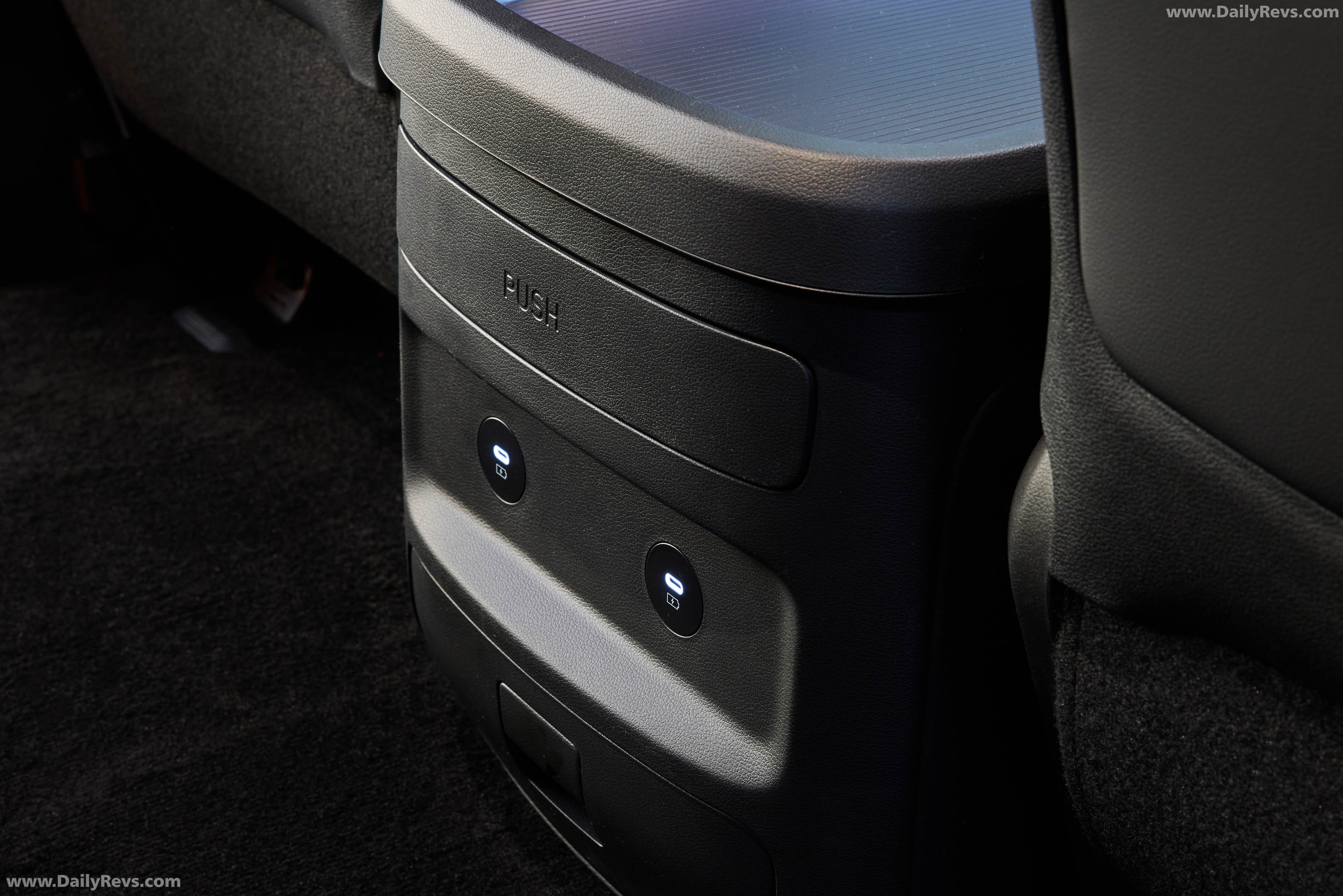 2027 Hyundai Staria Lounge Australian Version Interior