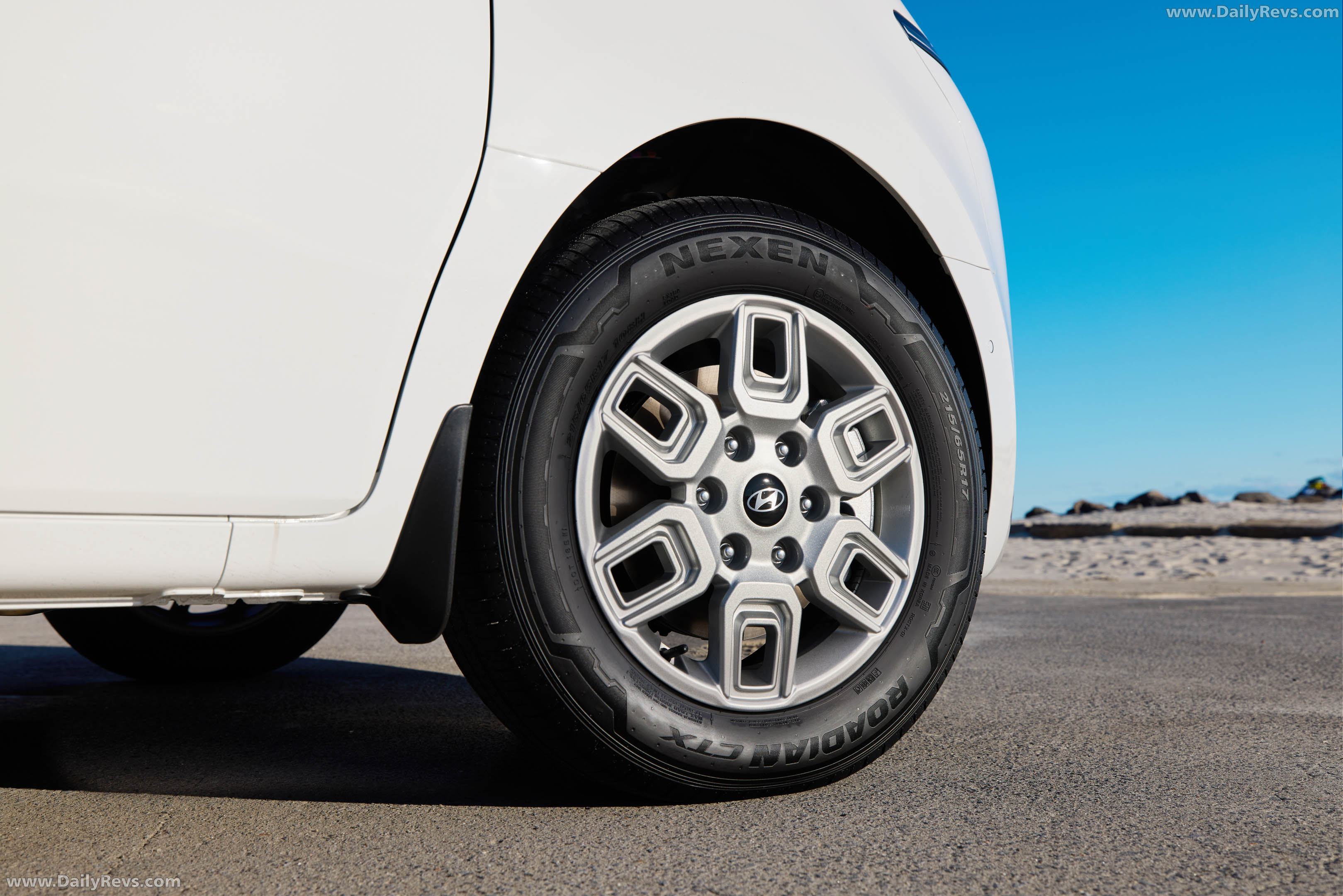 2027 Hyundai Staria Load Premium Australian Version Exterior