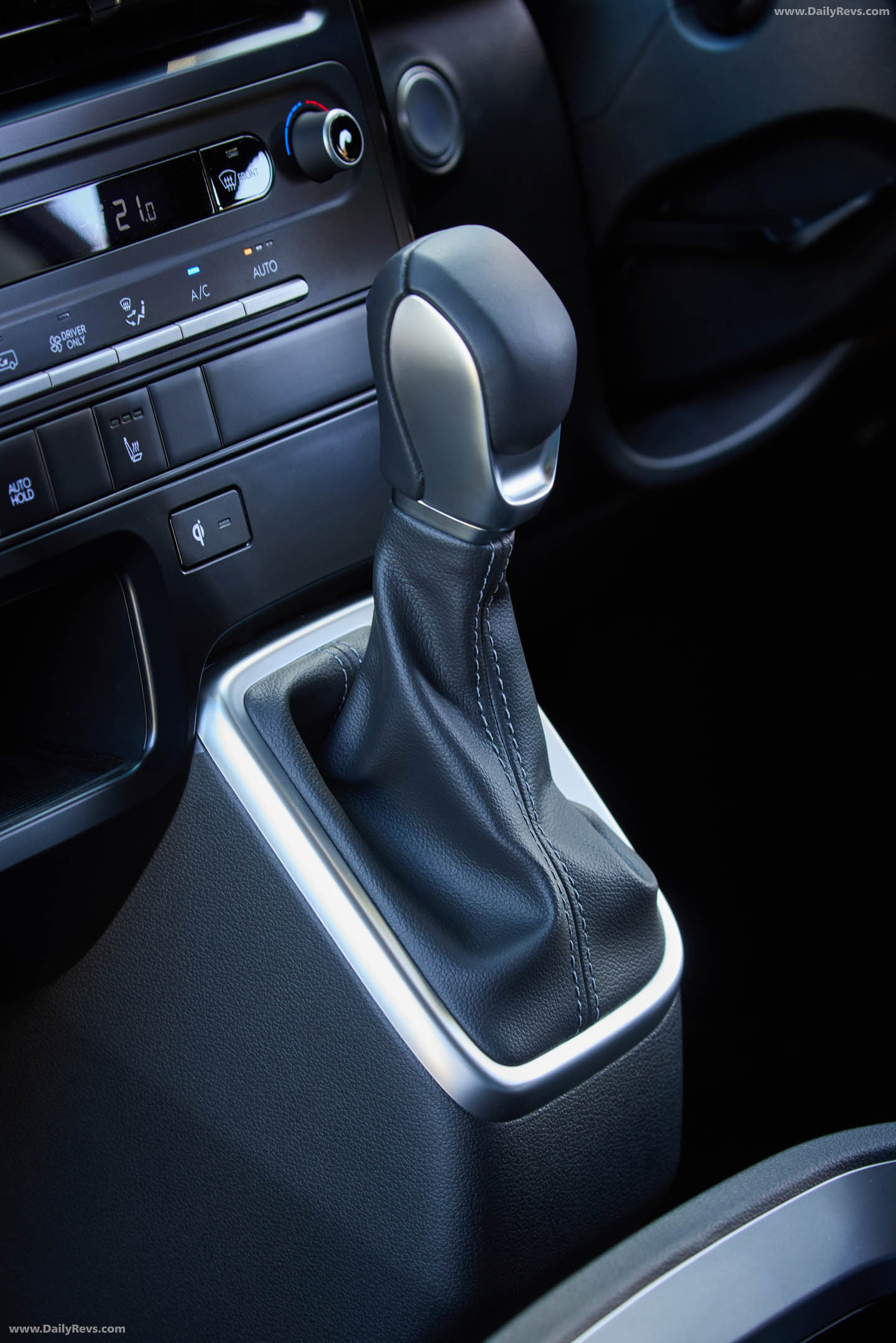 2027 Hyundai Staria Load Premium Australian Version Interior