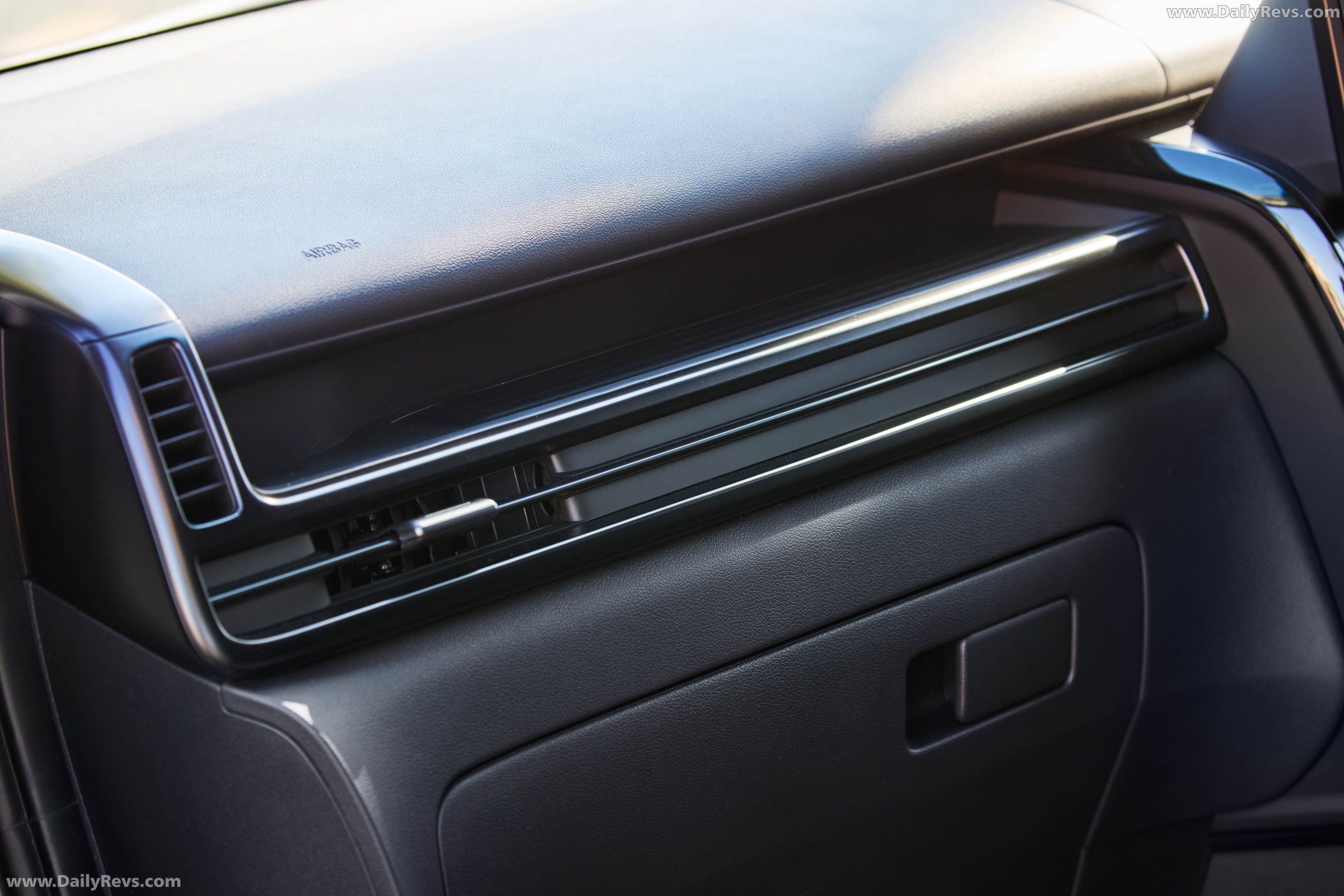 2027 Hyundai Staria Load Premium Australian Version Interior