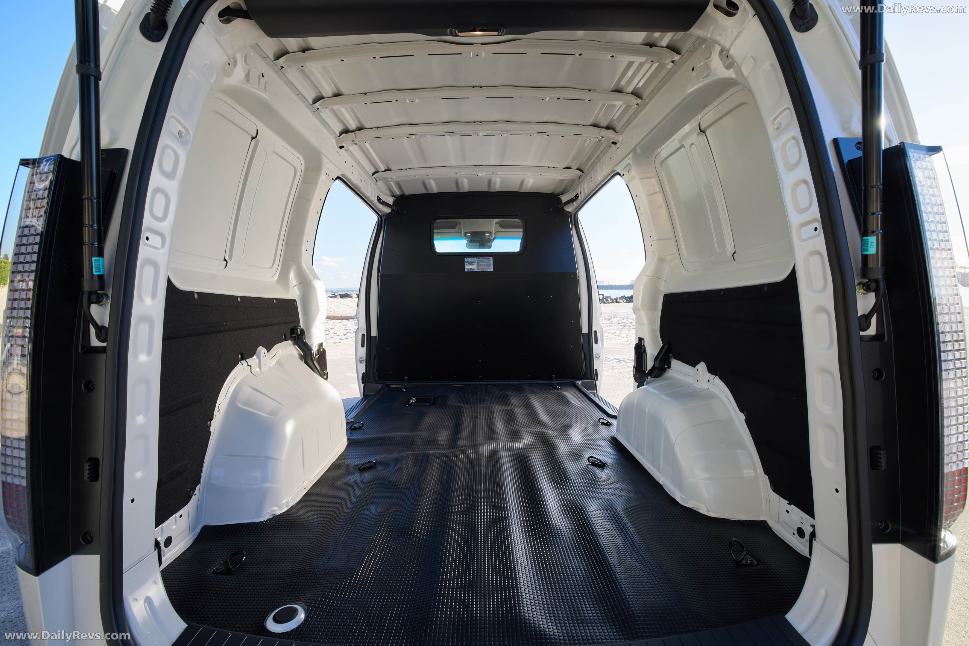 2027 Hyundai Staria Load Premium Australian Version Interior