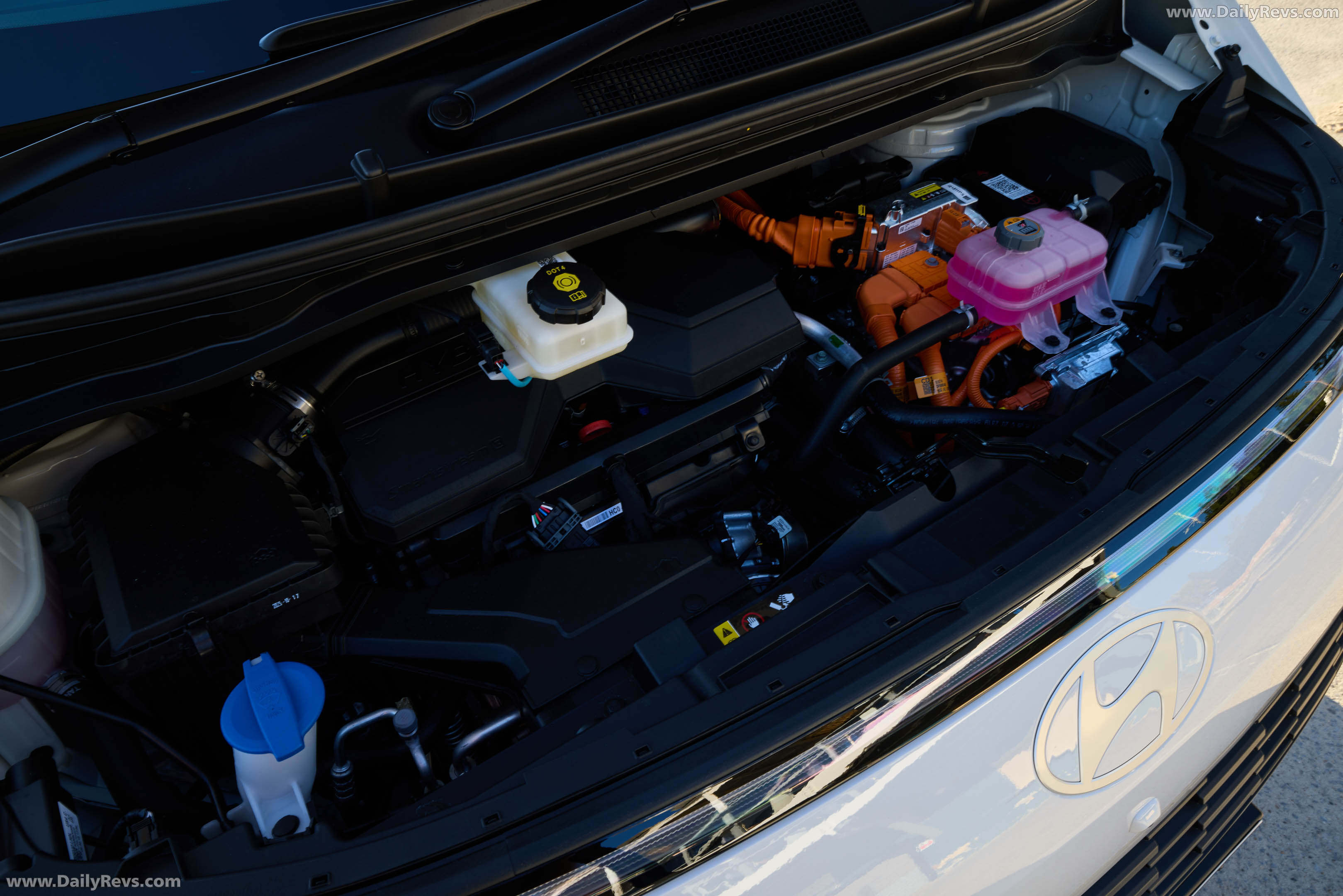 2027 Hyundai Staria Load Premium Australian Version Engine