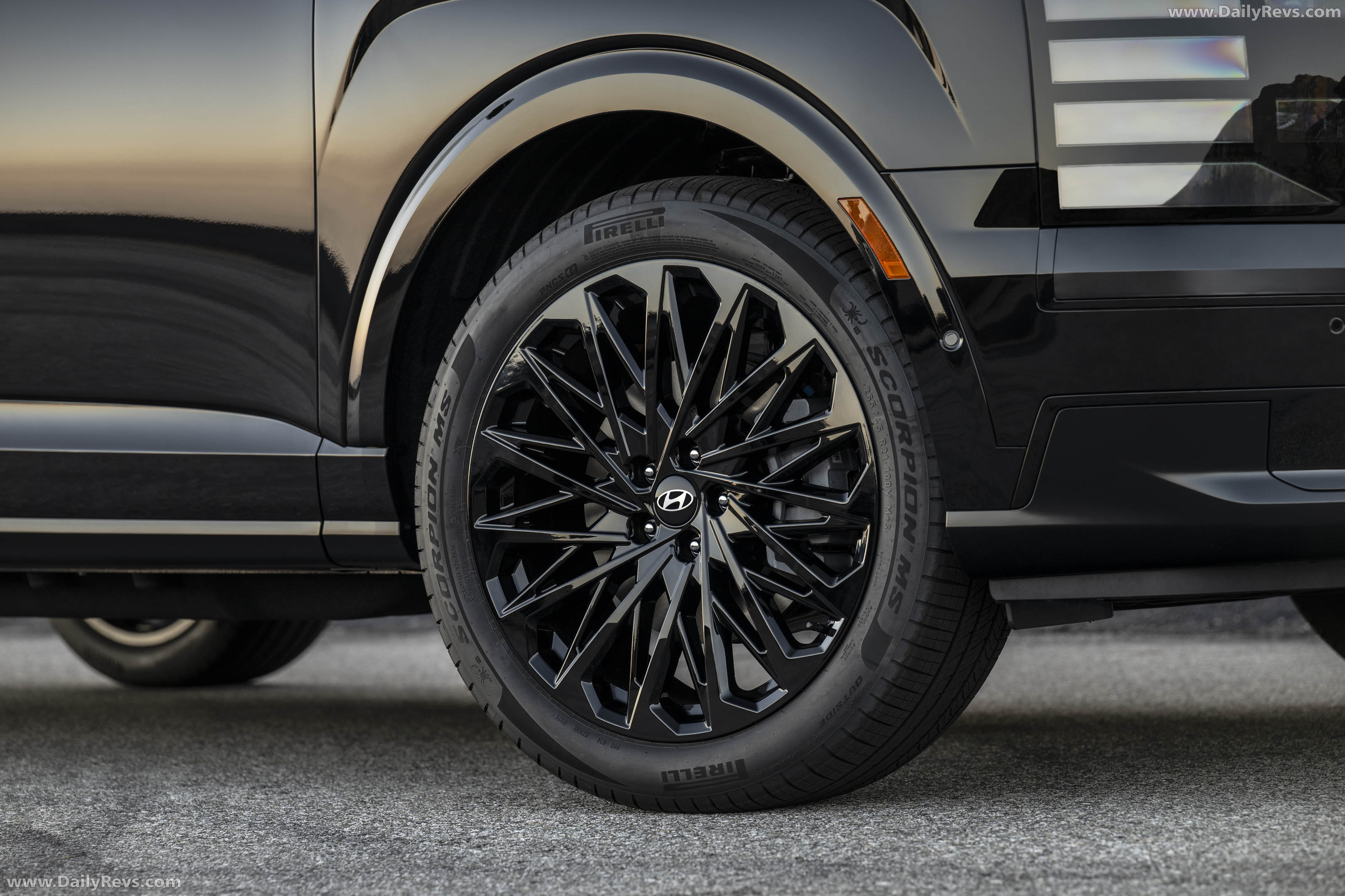 2027 Hyundai Palisade Hybrid Calligraphy Black Ink Edition Exterior