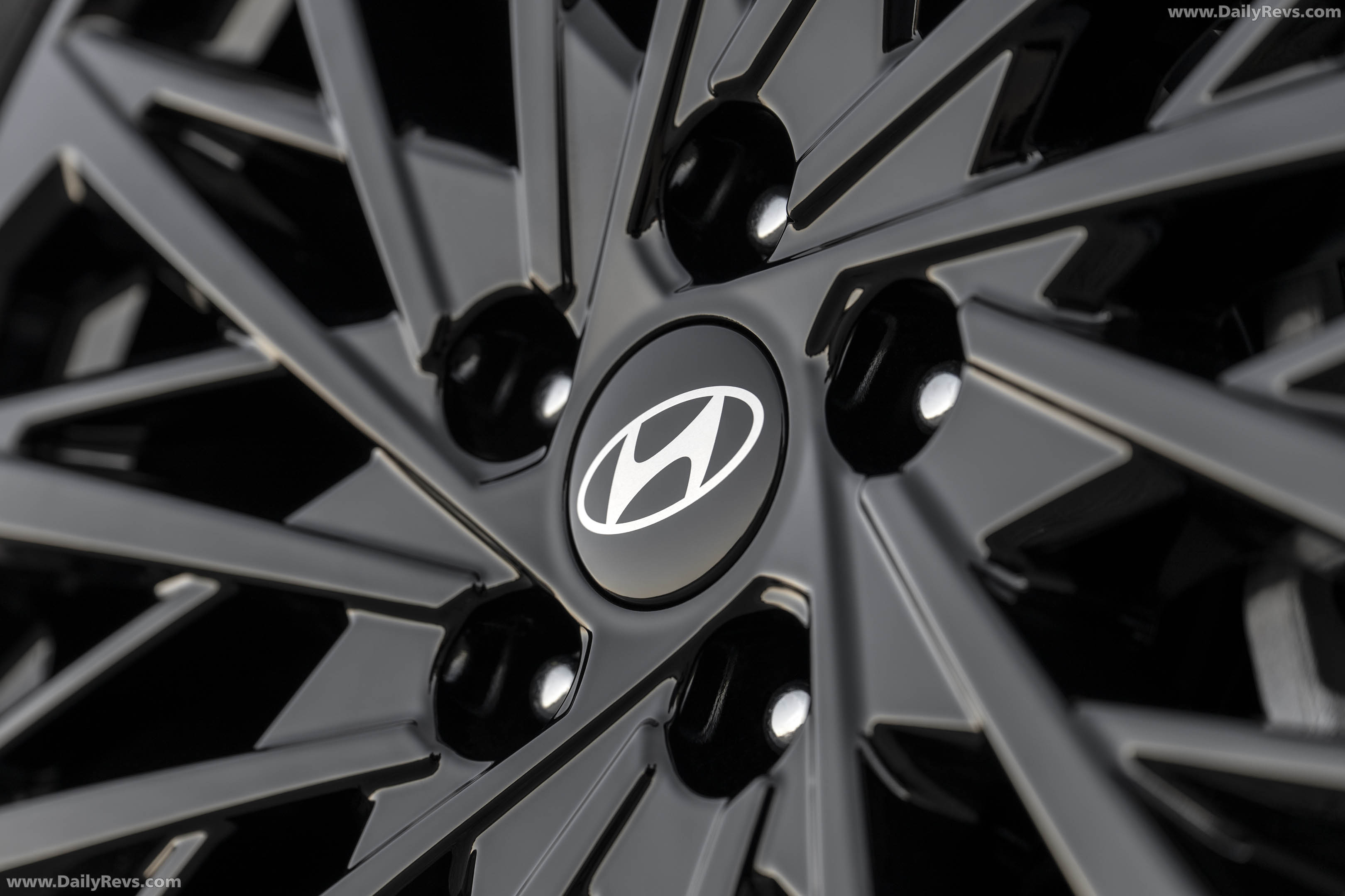 2027 Hyundai Palisade Hybrid Calligraphy Black Ink Edition Exterior