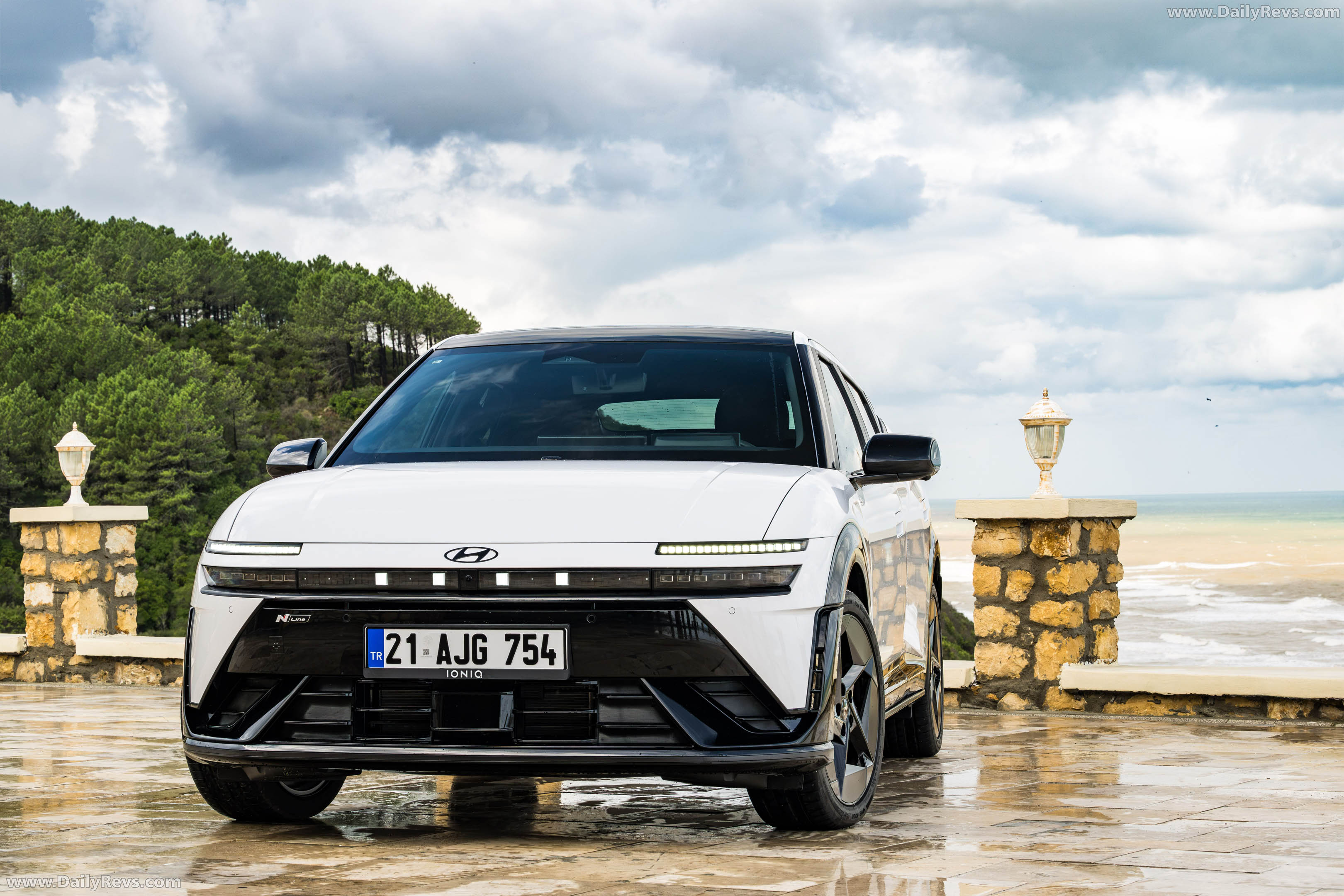 2027 Hyundai IONIQ 3 Atlas White Front View