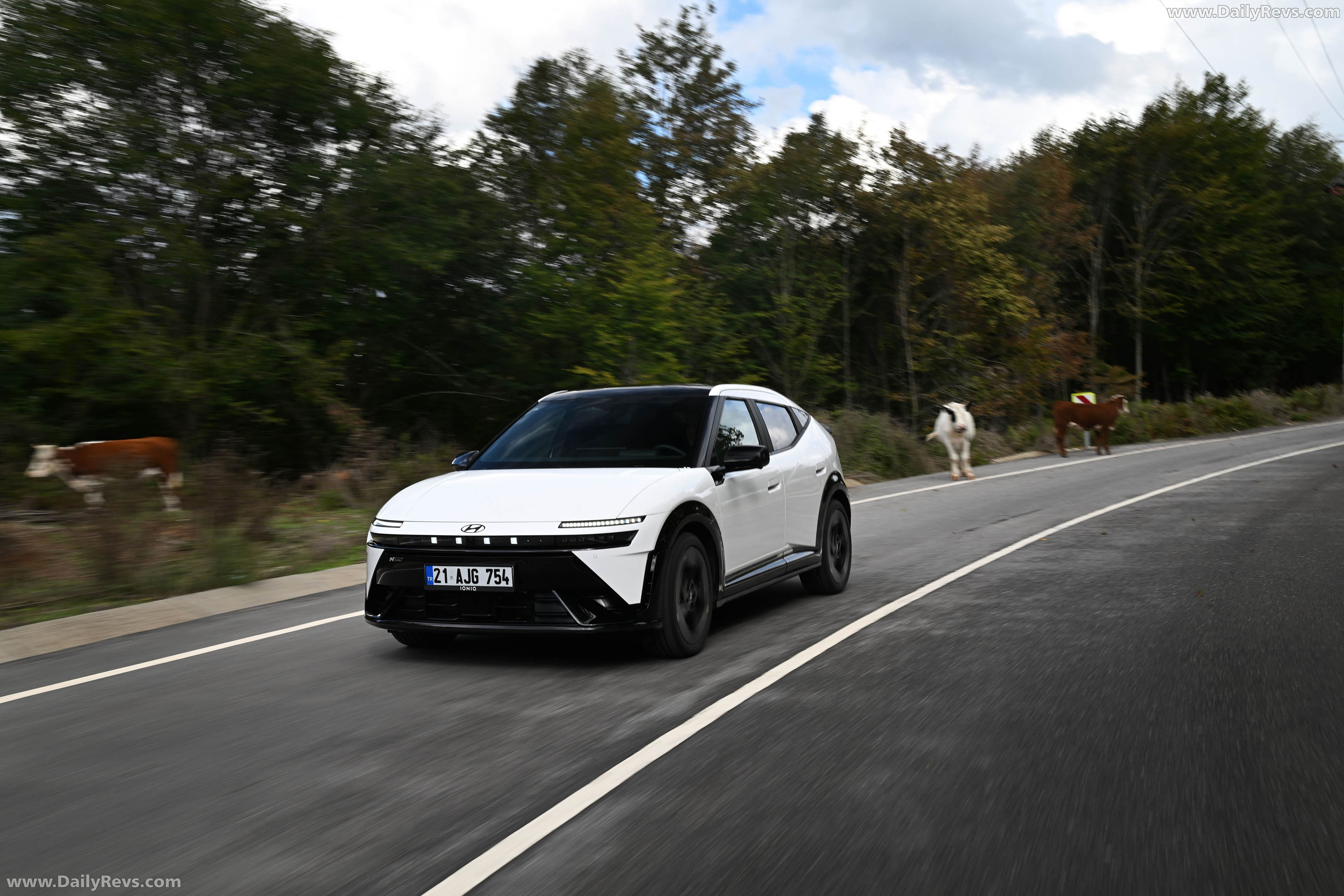 2027 Hyundai IONIQ 3 Atlas White Front View