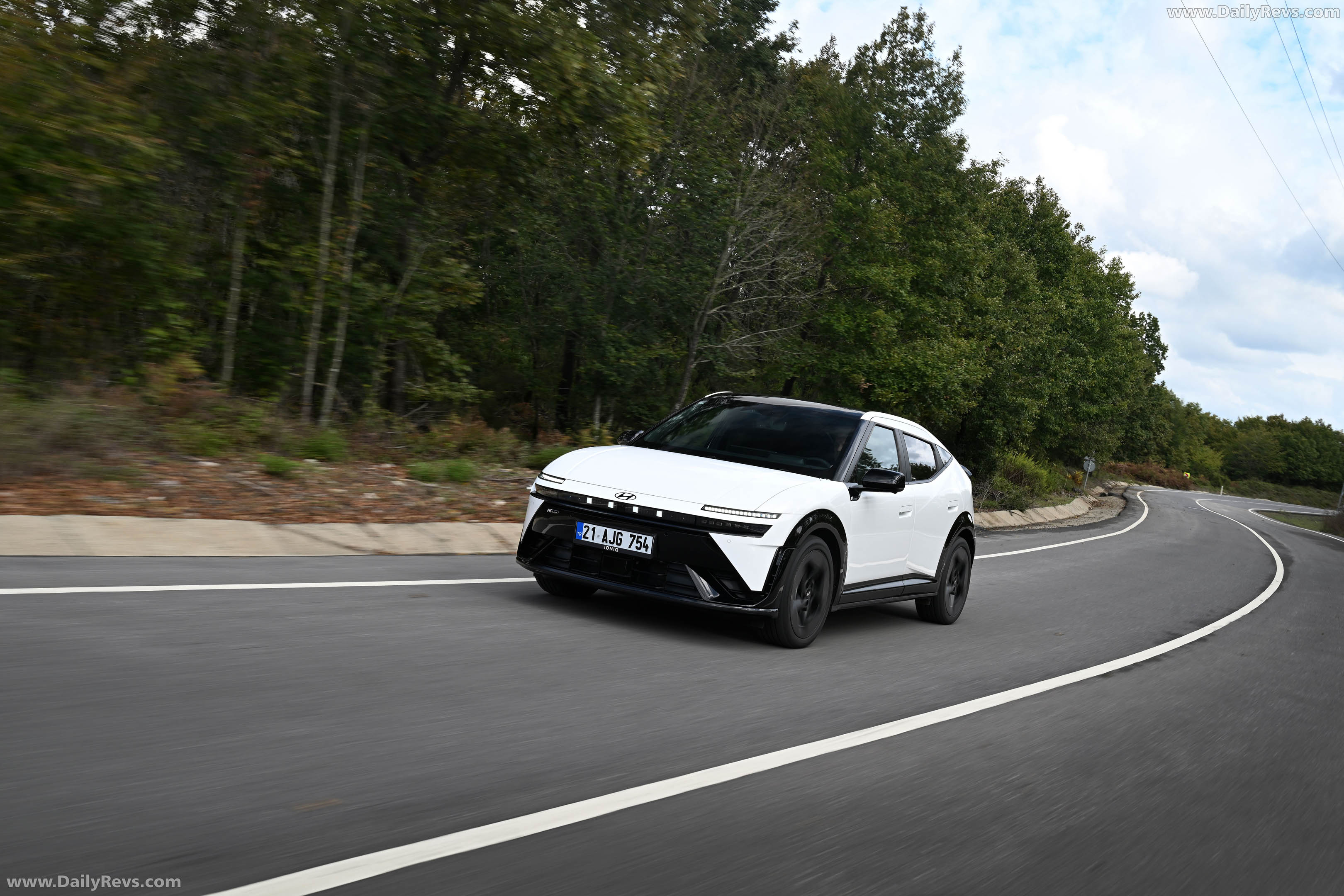 2027 Hyundai IONIQ 3 Atlas White Front View