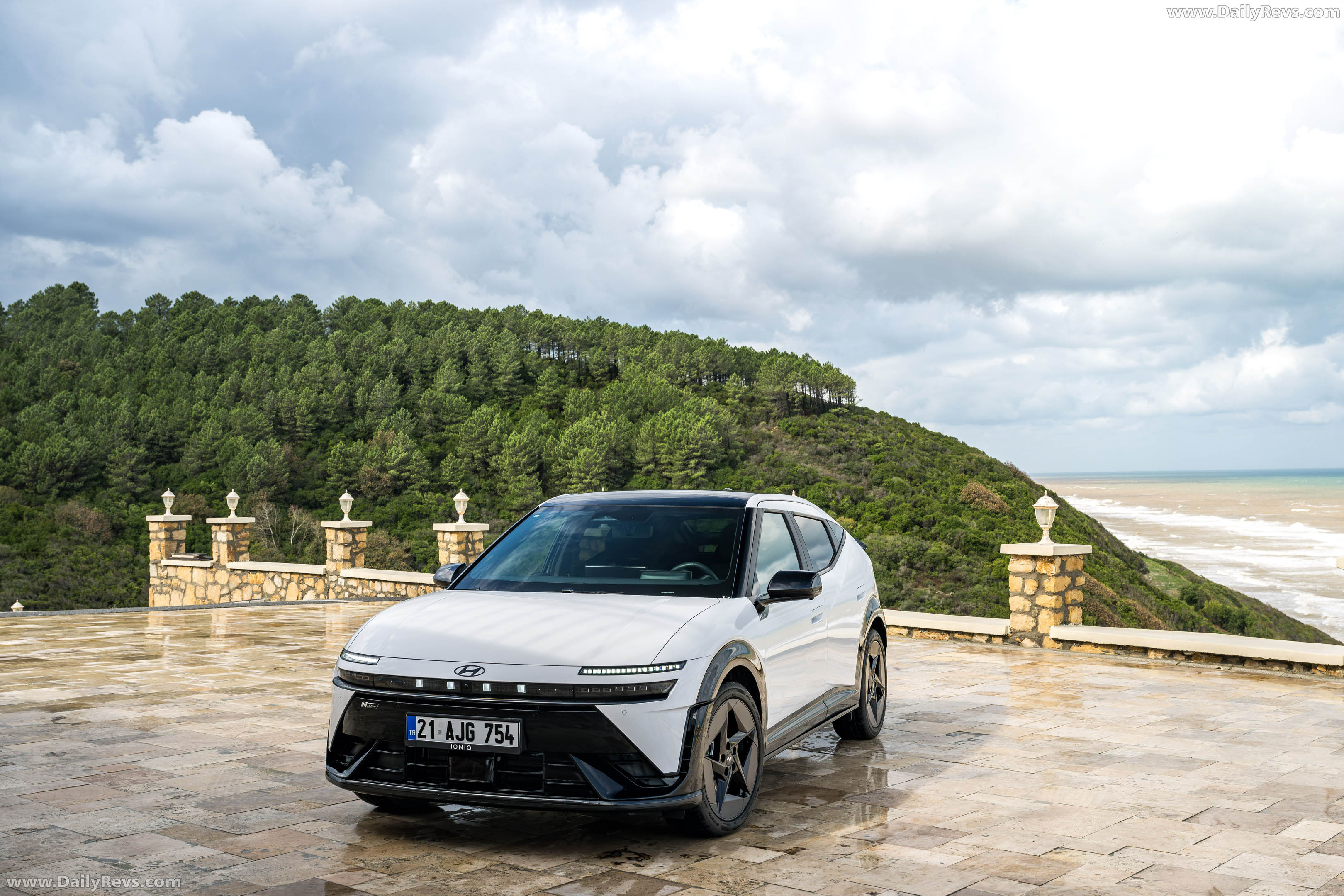2027 Hyundai IONIQ 3 Atlas White Front View
