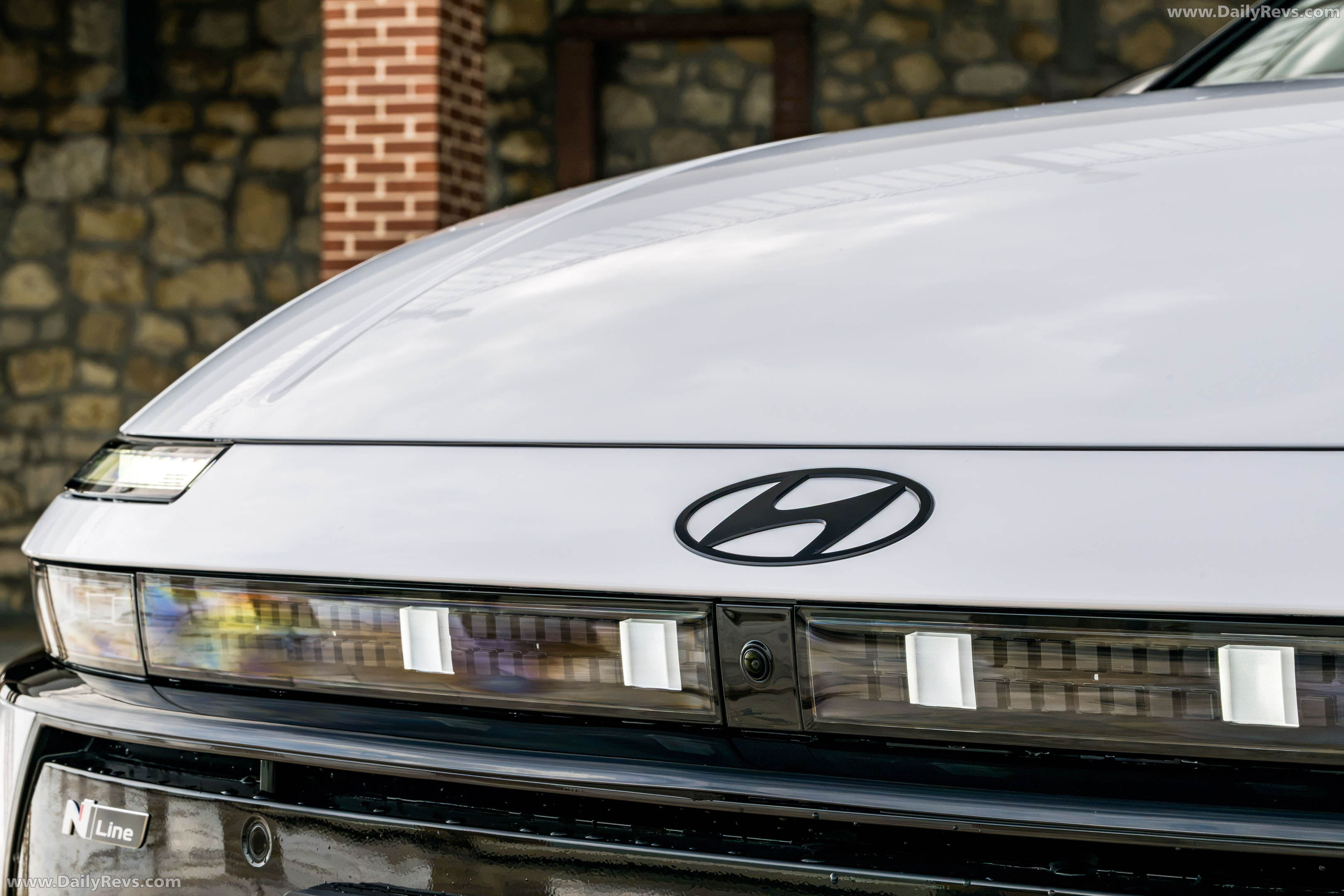 2027 Hyundai IONIQ 3 Atlas White Exterior