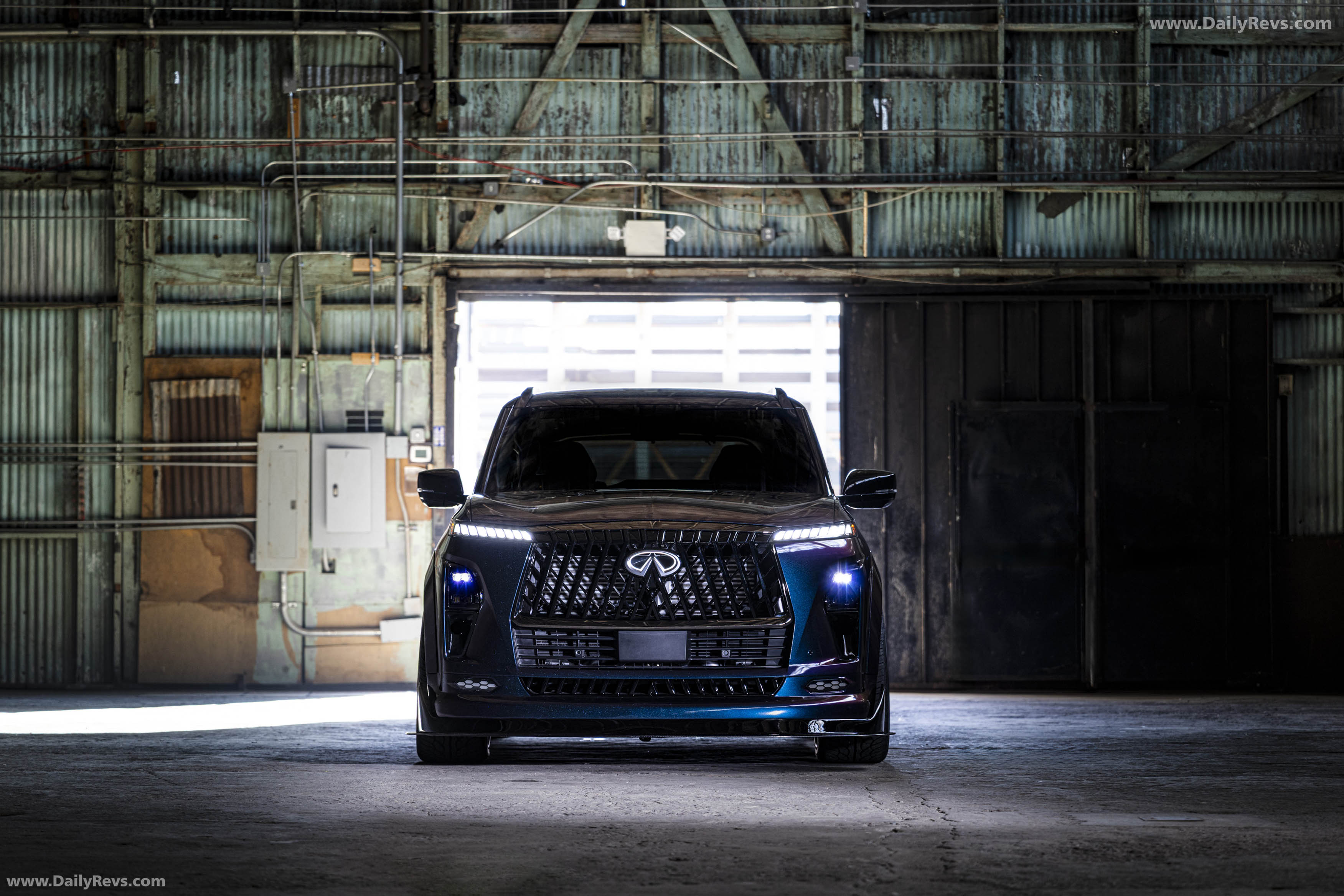 2025 Infiniti QX80 R-Spec Concept Front View