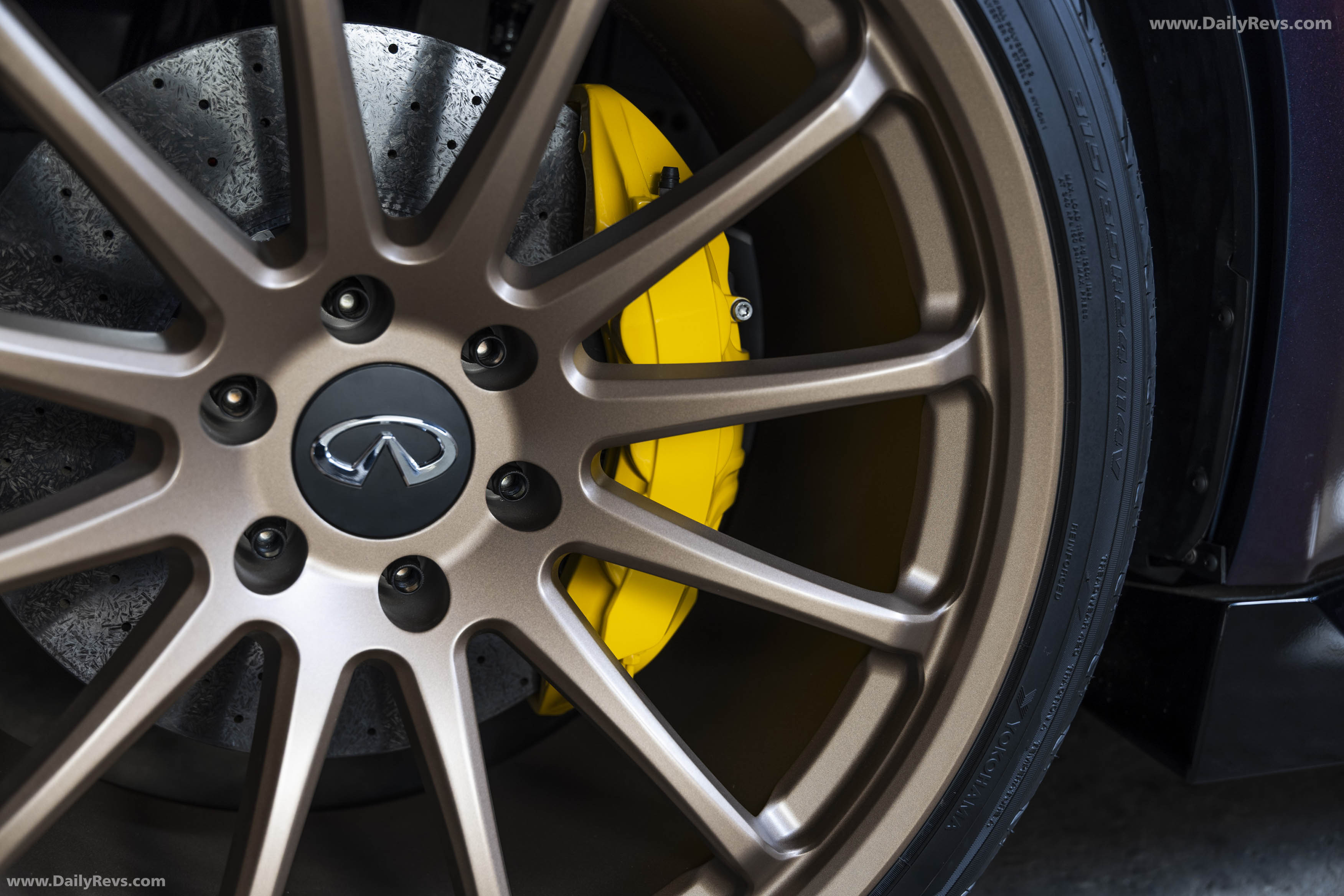 2025 Infiniti QX80 R-Spec Concept Exterior
