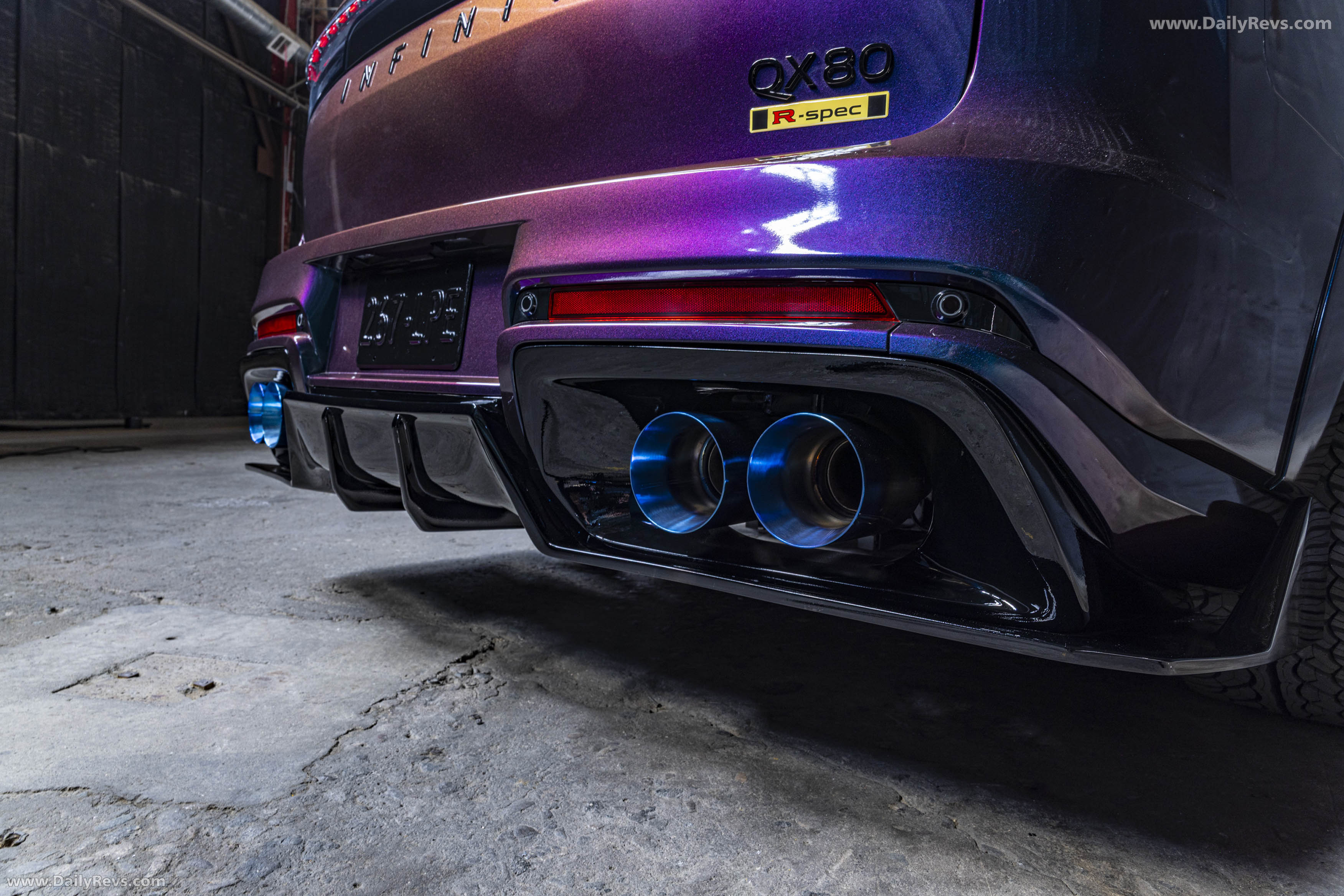 2025 Infiniti QX80 R-Spec Concept Exterior