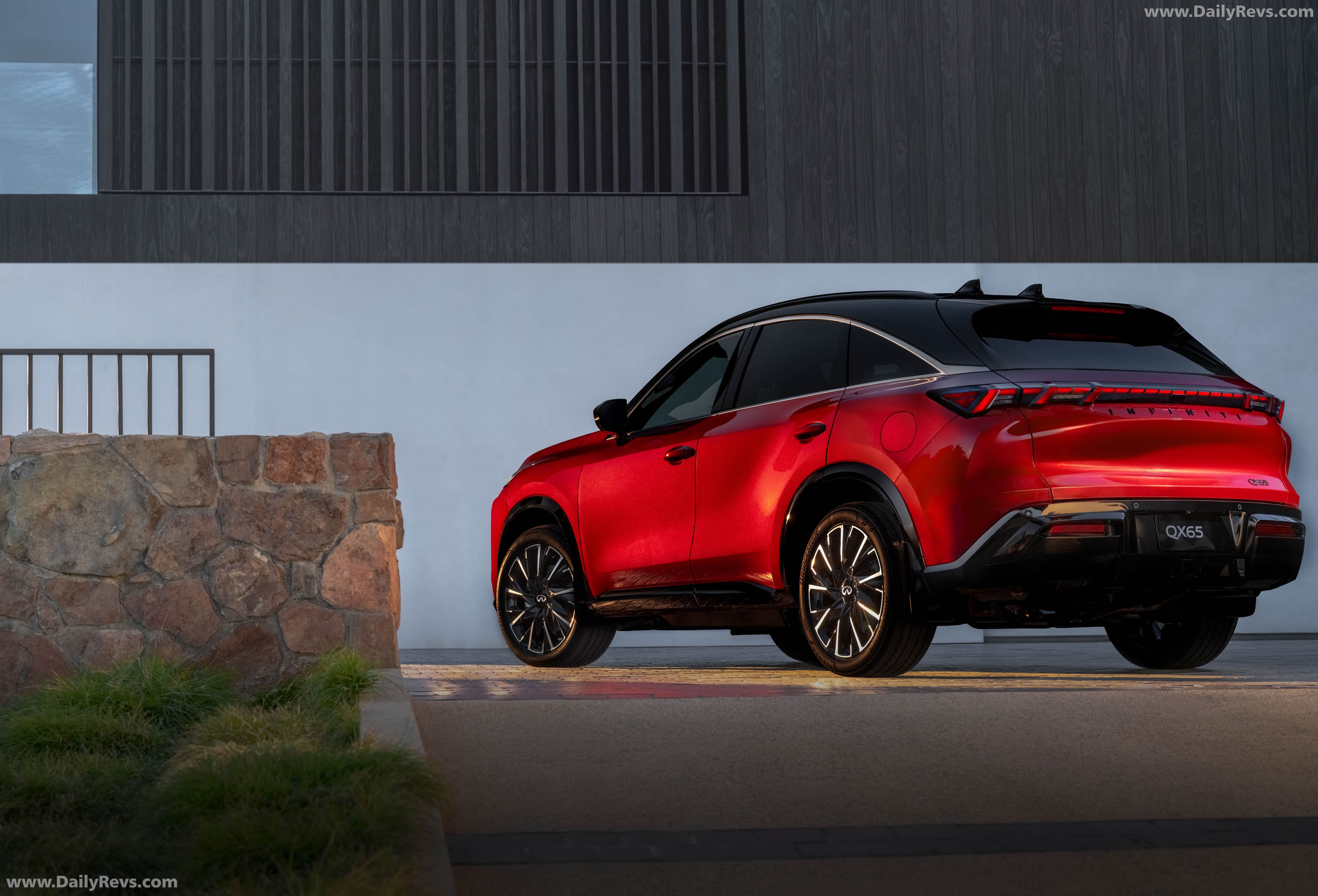 2027 Infiniti QX65 Rear View