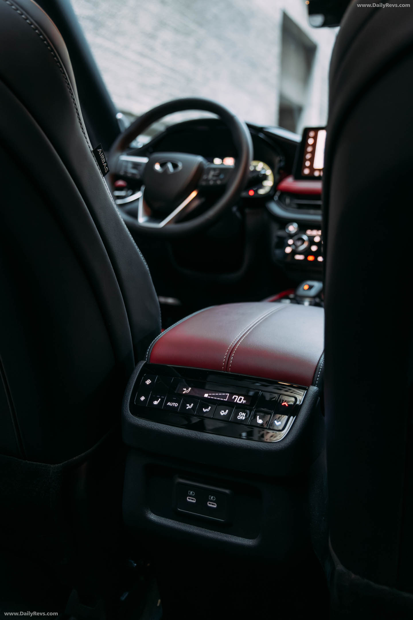 2027 Infiniti QX65 Interior