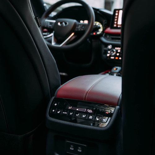 2027 Infiniti QX65 Interior