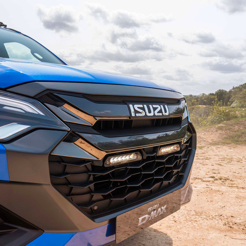 2026 Isuzu D-Max Arctic Trucks AT35 UK Version Exterior