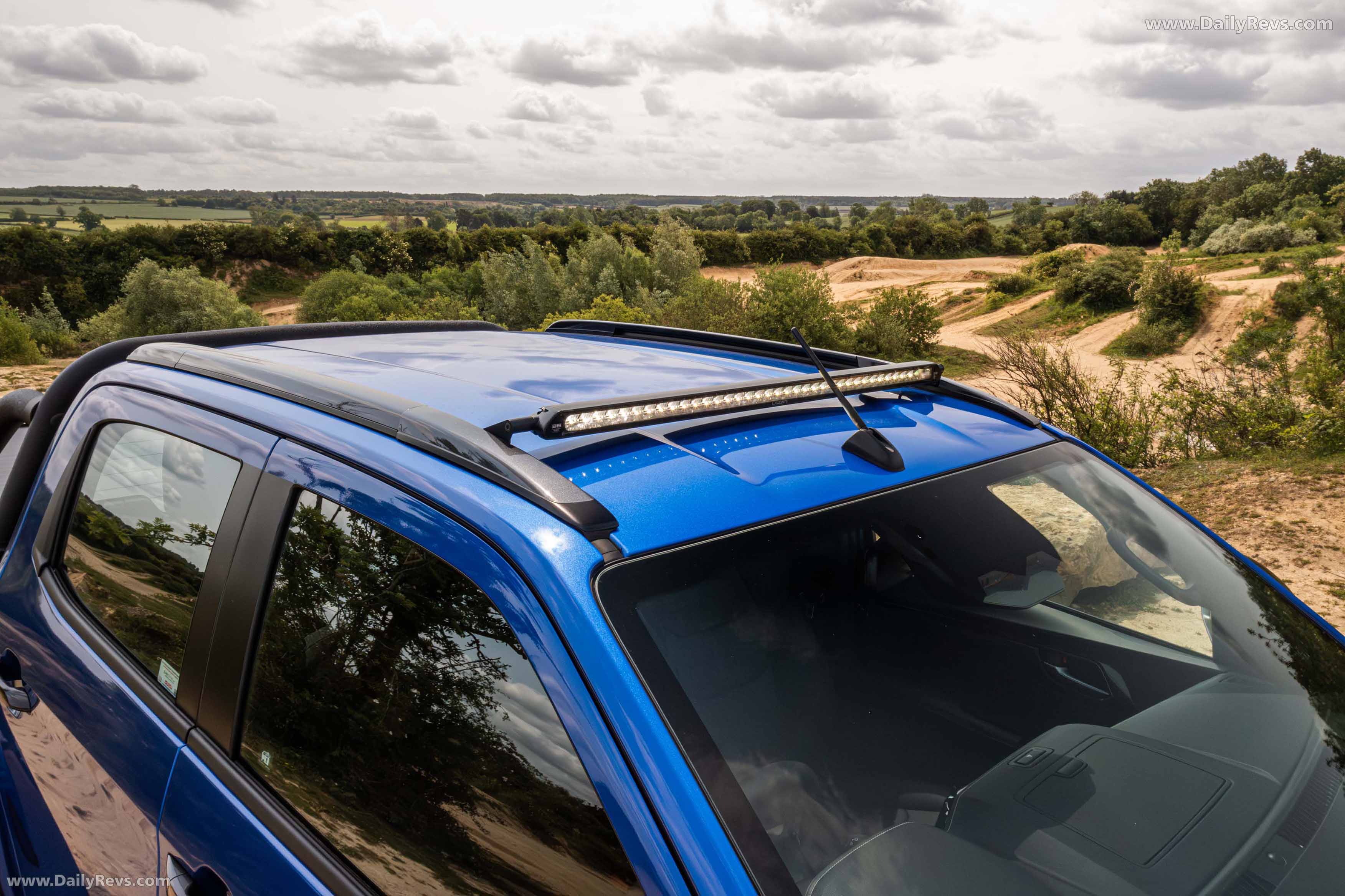 2026 Isuzu D-Max Arctic Trucks AT35 UK Version Exterior